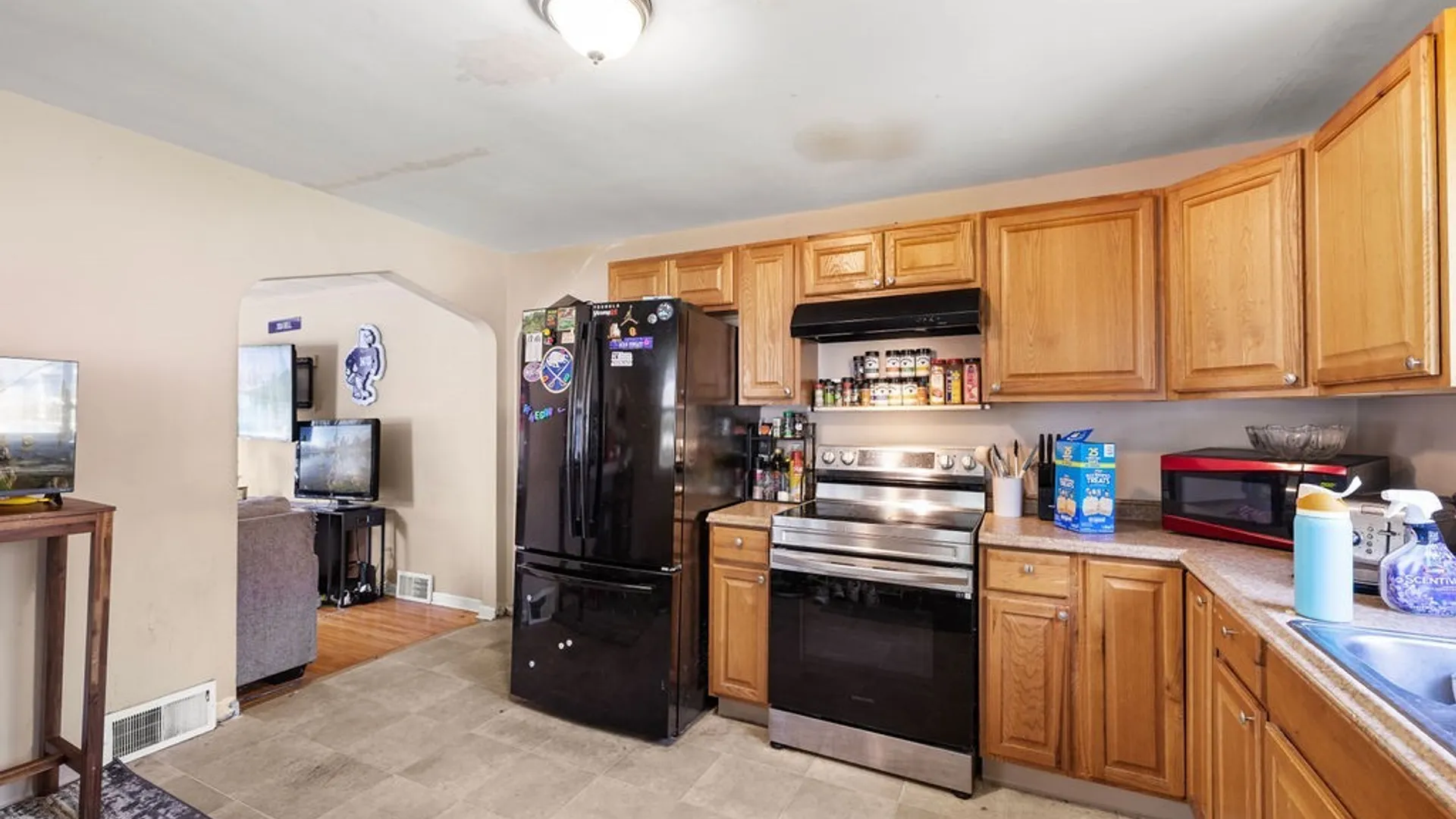 Property at 3924 Bell Street, Niagara Falls, NY 14305 3