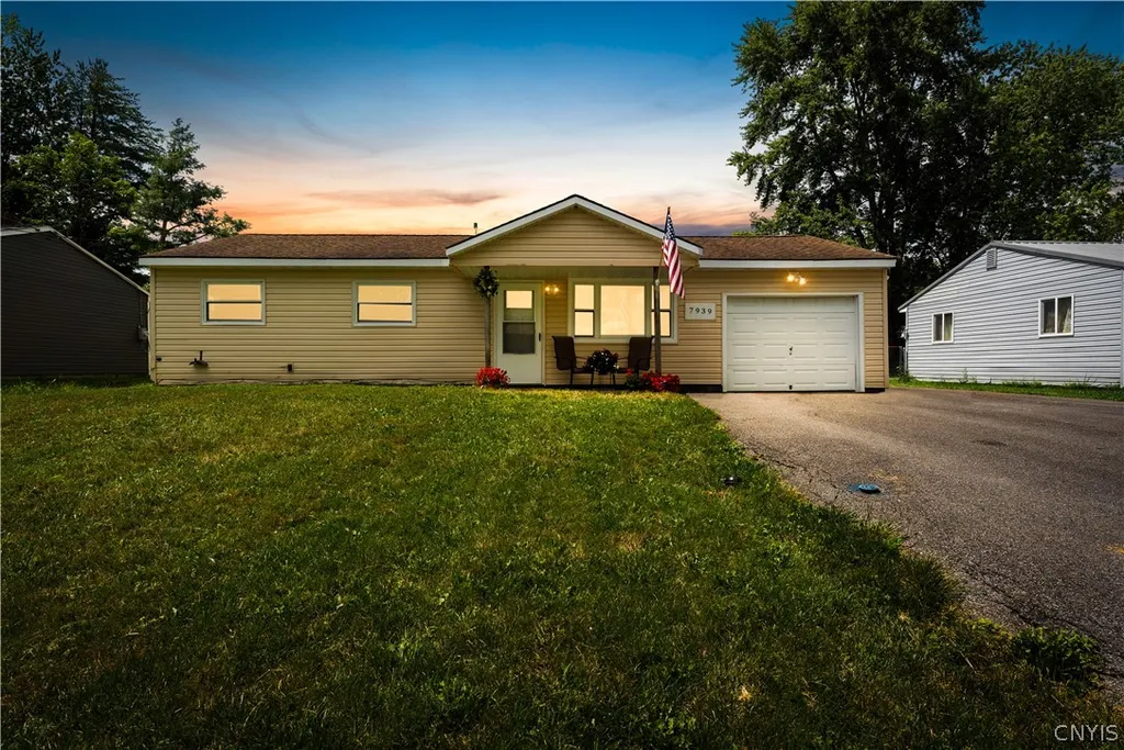 Property at 7939 Rinaldo Boulevard, Cicero, NY 13030