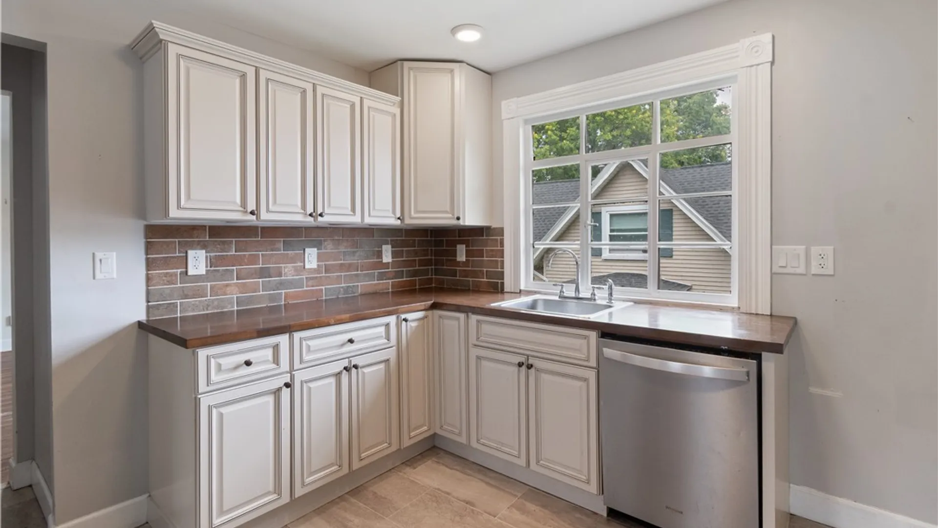 Property at 92 South Avenue, Webster, NY 14580 23