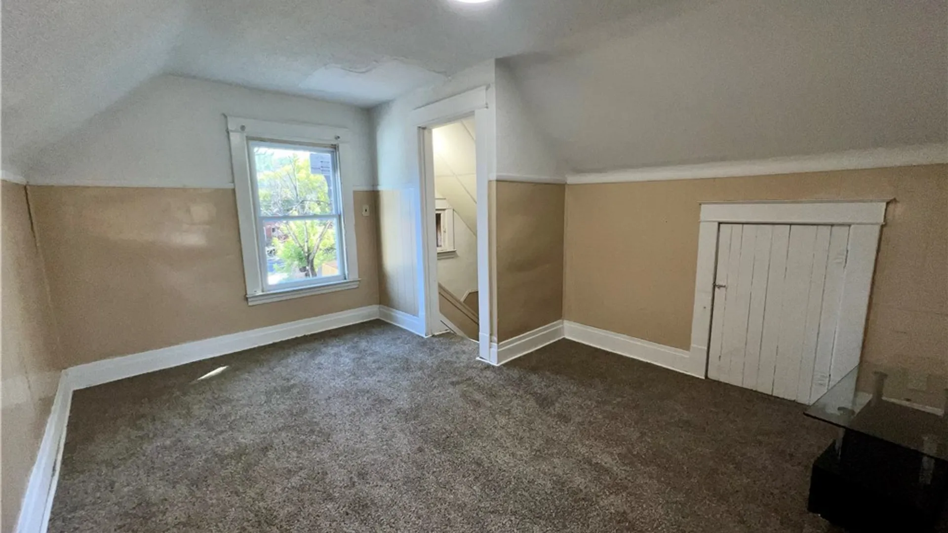 Property at 1611 Linwood Avenue, Niagara Falls, NY 14305 15