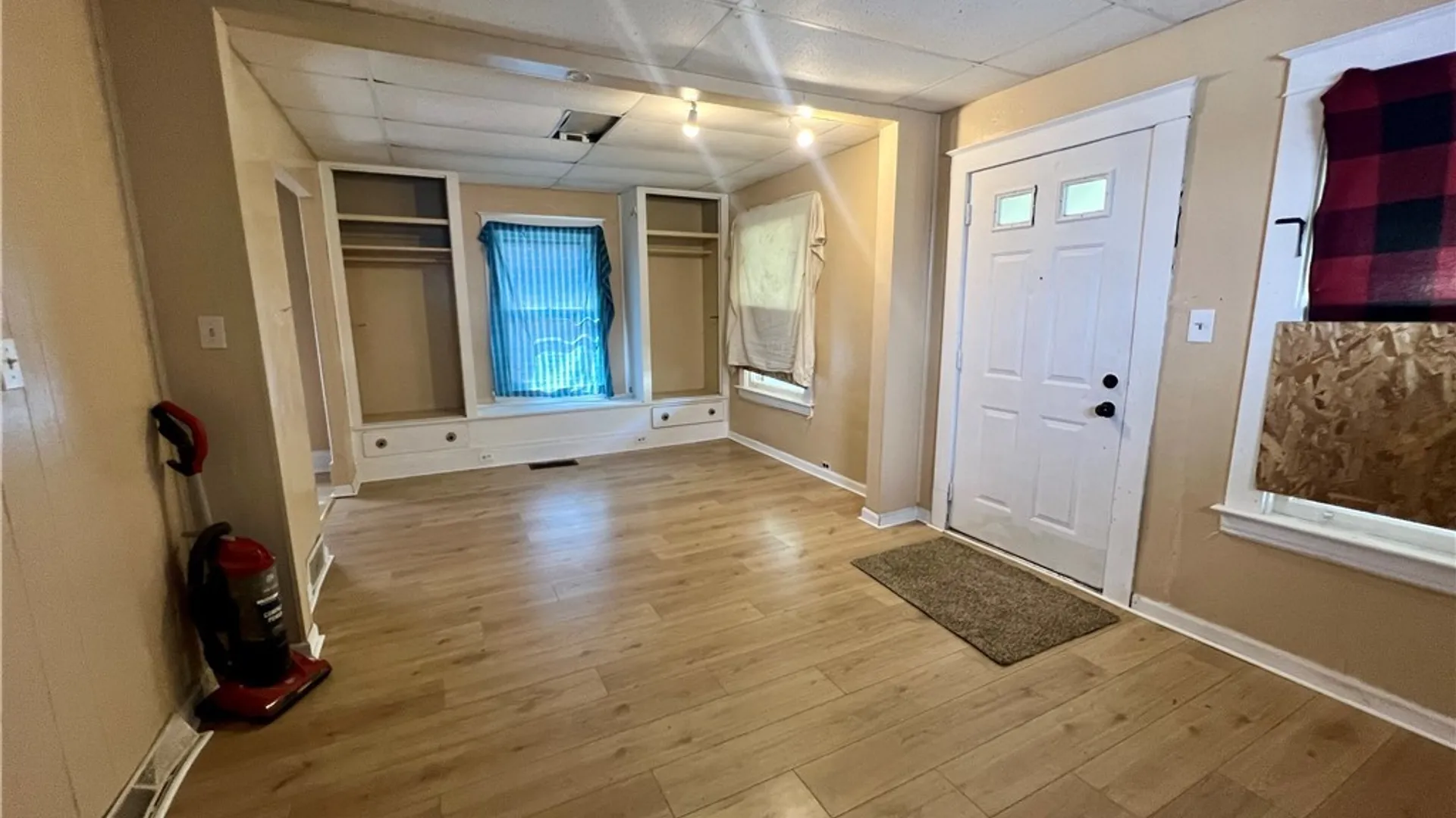 Property at 1611 Linwood Avenue, Niagara Falls, NY 14305 3