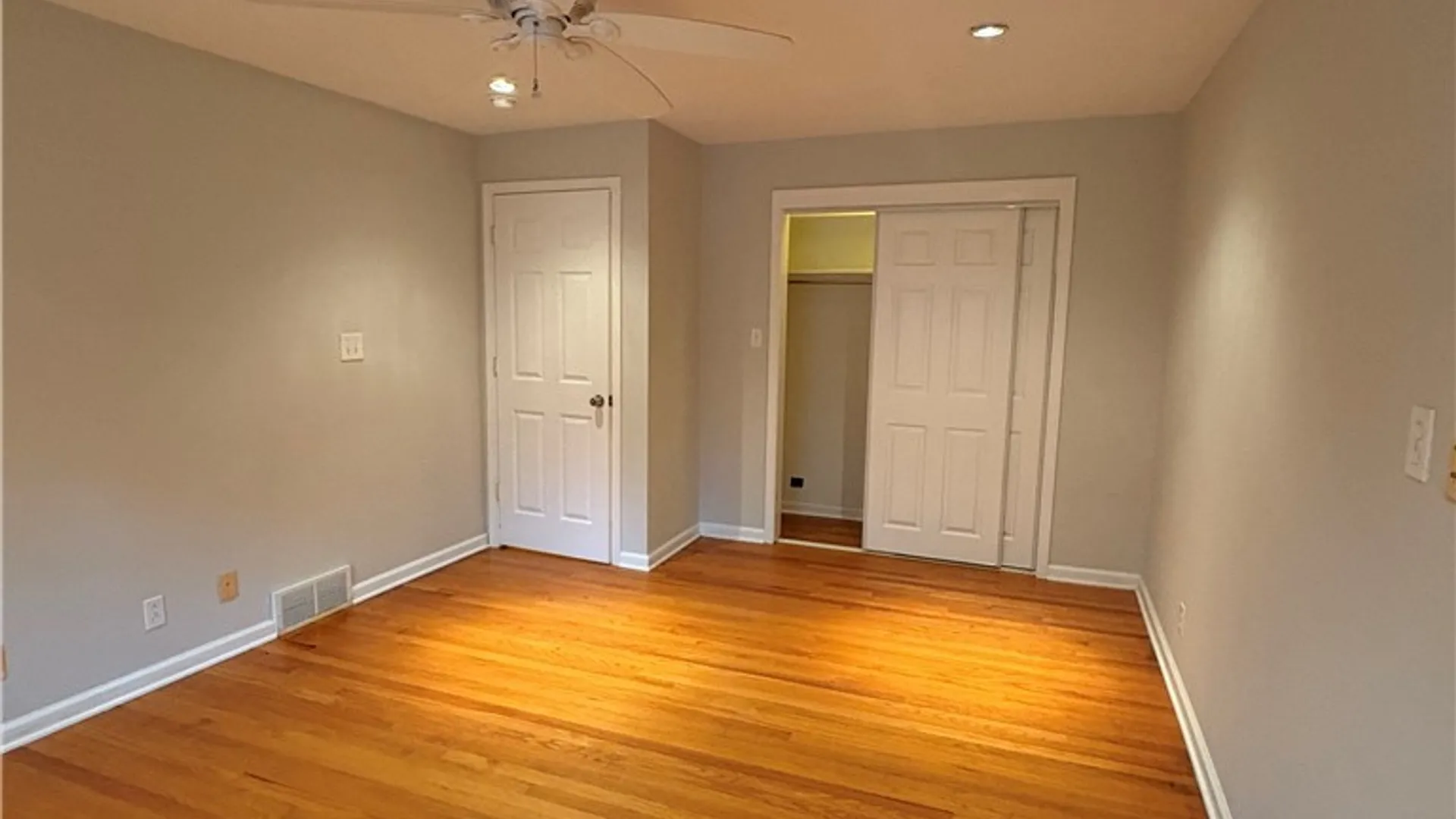 Property at 215 Locksley Road, Syracuse, NY 13224 18