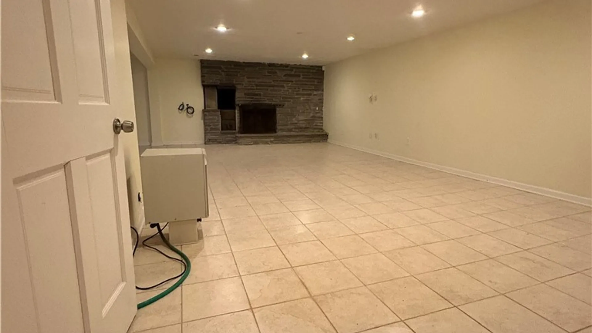 Property at 215 Locksley Road, Syracuse, NY 13224 21