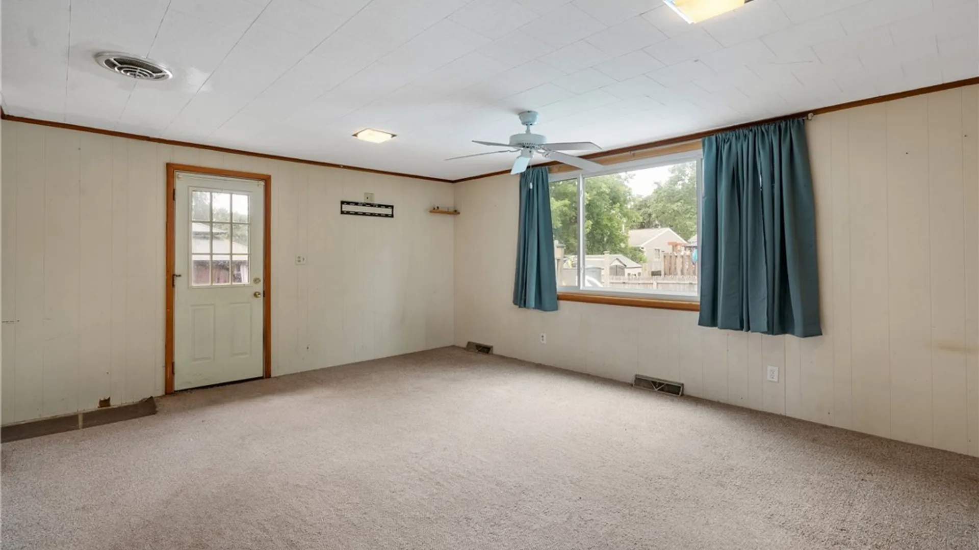 Property at 103 Albernathy Street, Salina, NY 13088 10