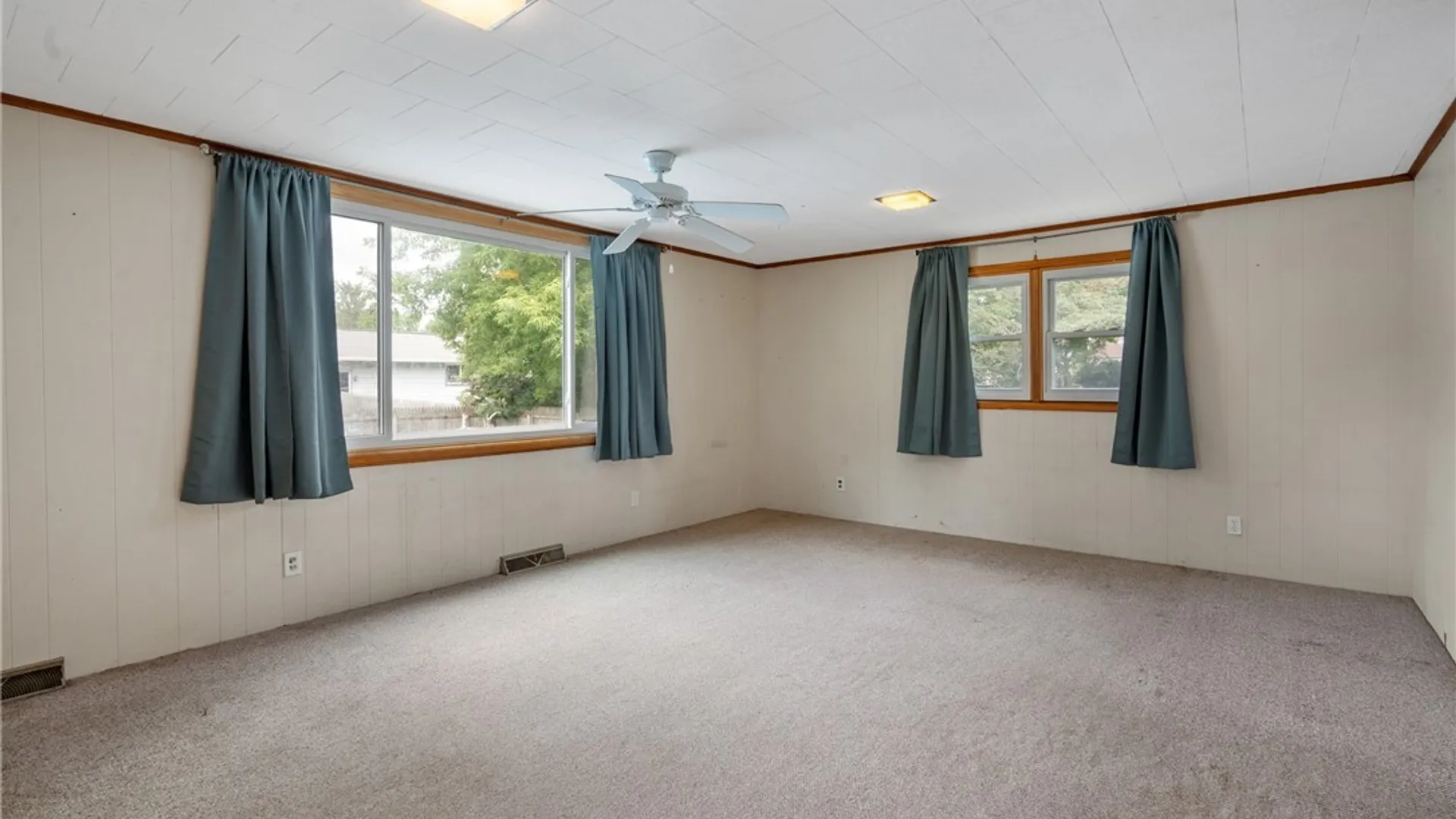 Property at 103 Albernathy Street, Salina, NY 13088 11