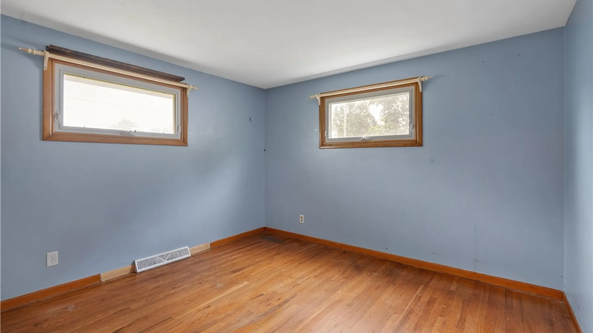 Property at 103 Albernathy Street, Salina, NY 13088 14