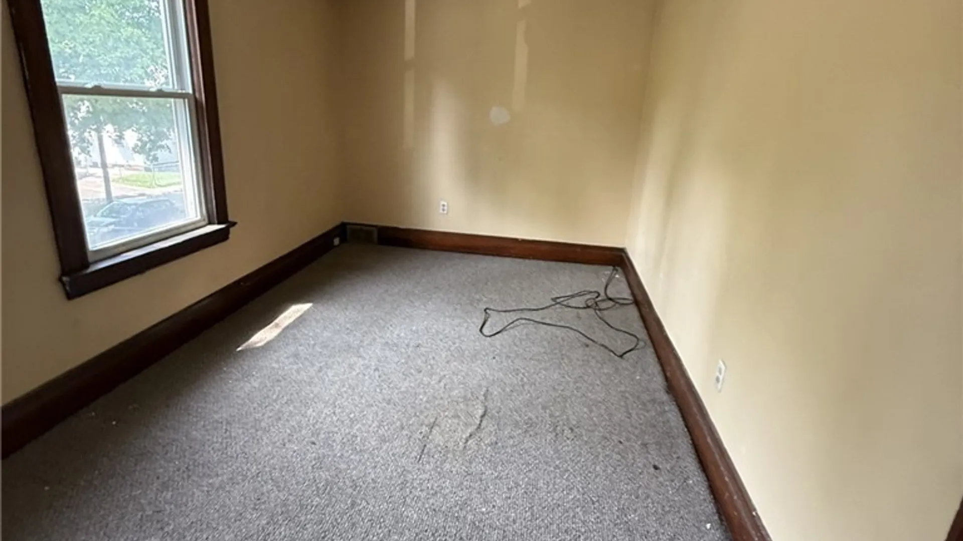 Property at 1600 Cleveland Avenue, Niagara Falls, NY 14305 15