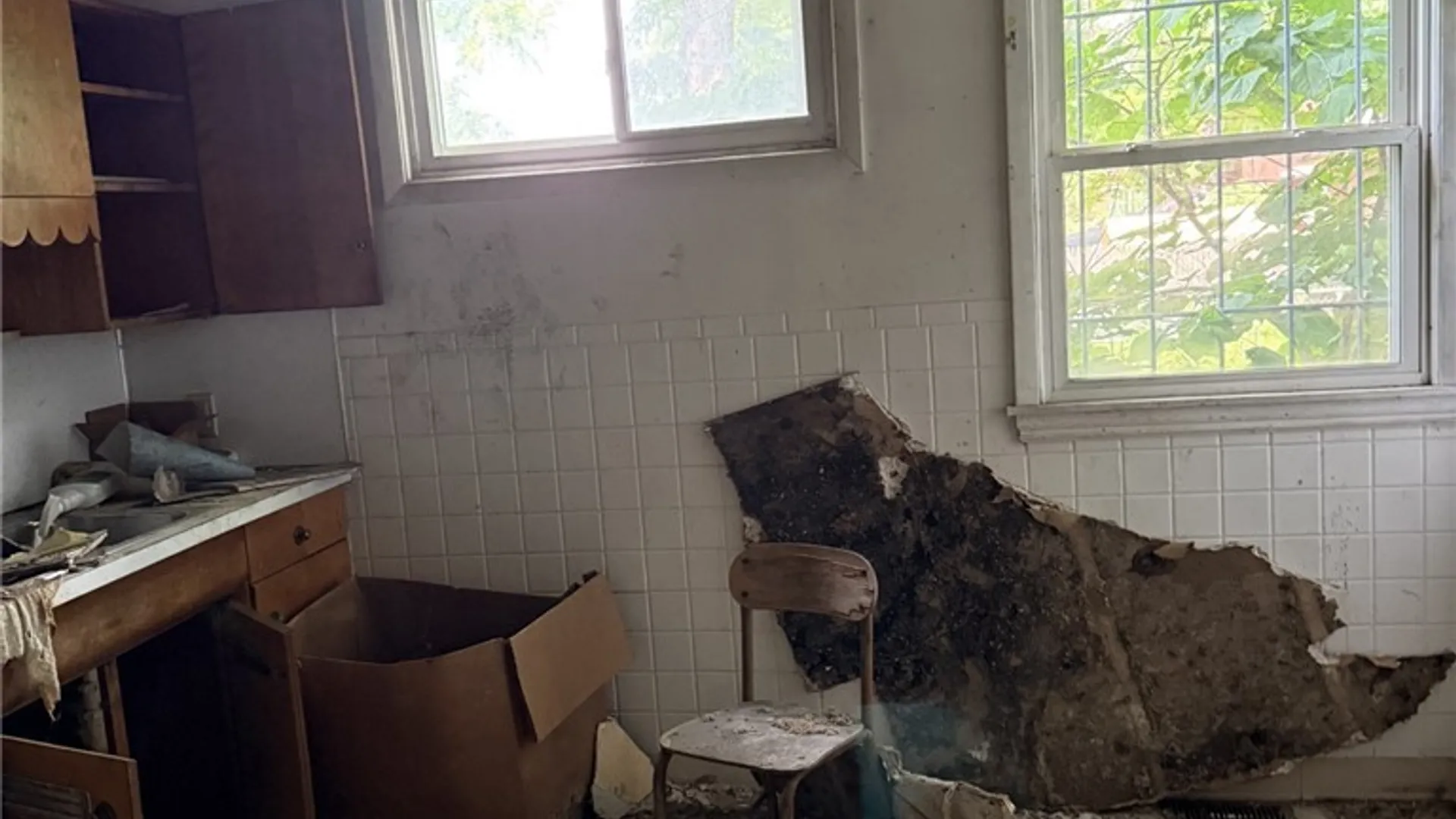 Property at 1600 Cleveland Avenue, Niagara Falls, NY 14305 19