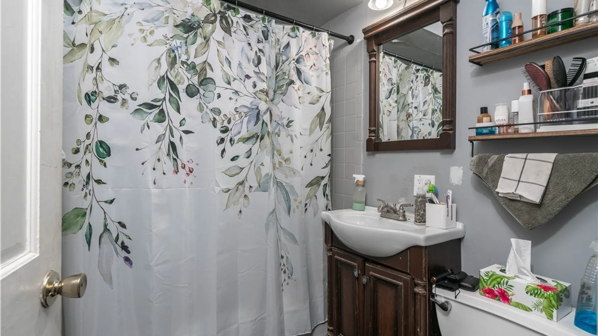 Property at 86 Fernwood Avenue, West Seneca, NY 14206 13