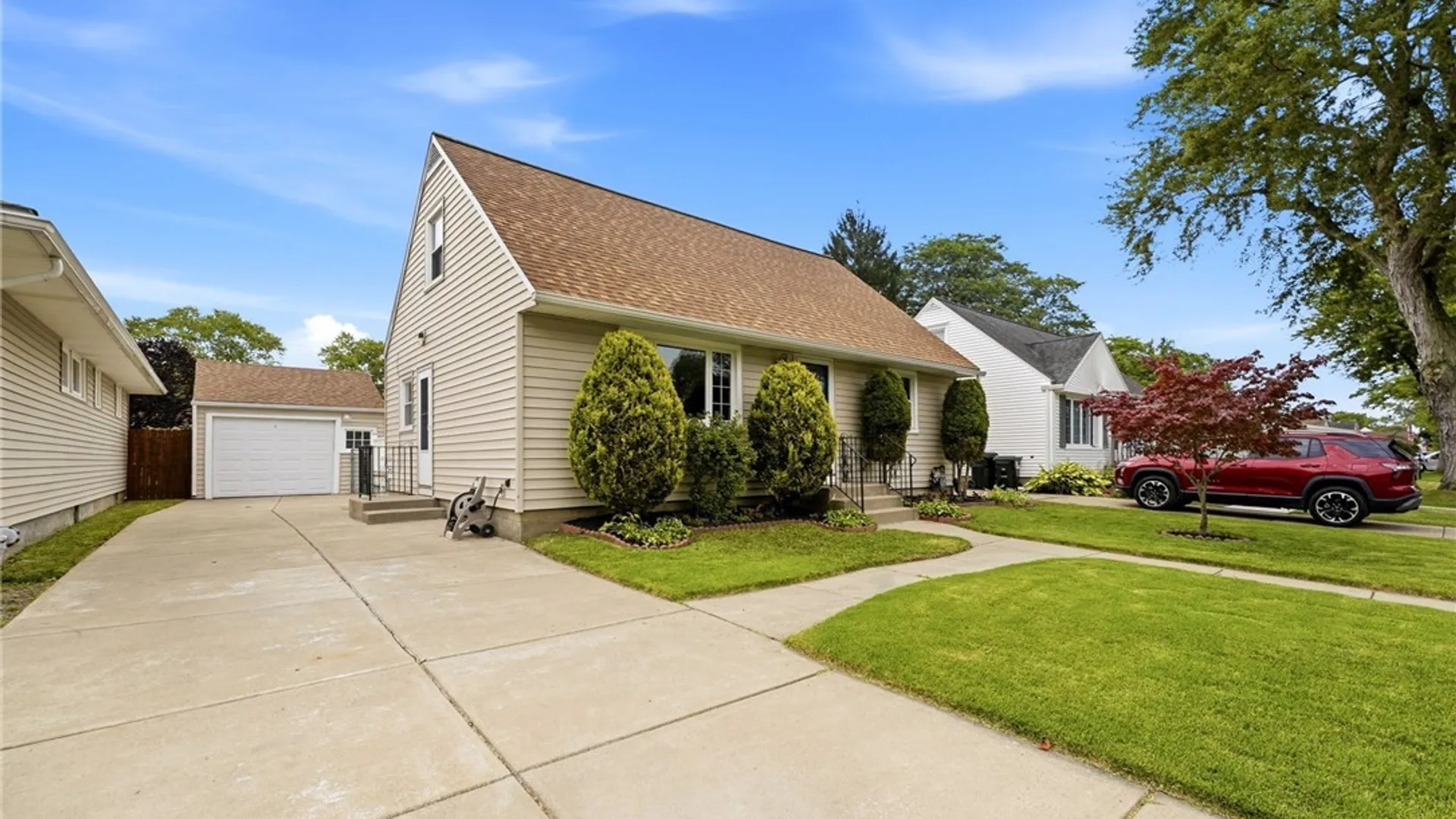 Property at 187 Dale Drive, Tonawanda, NY 14150 3