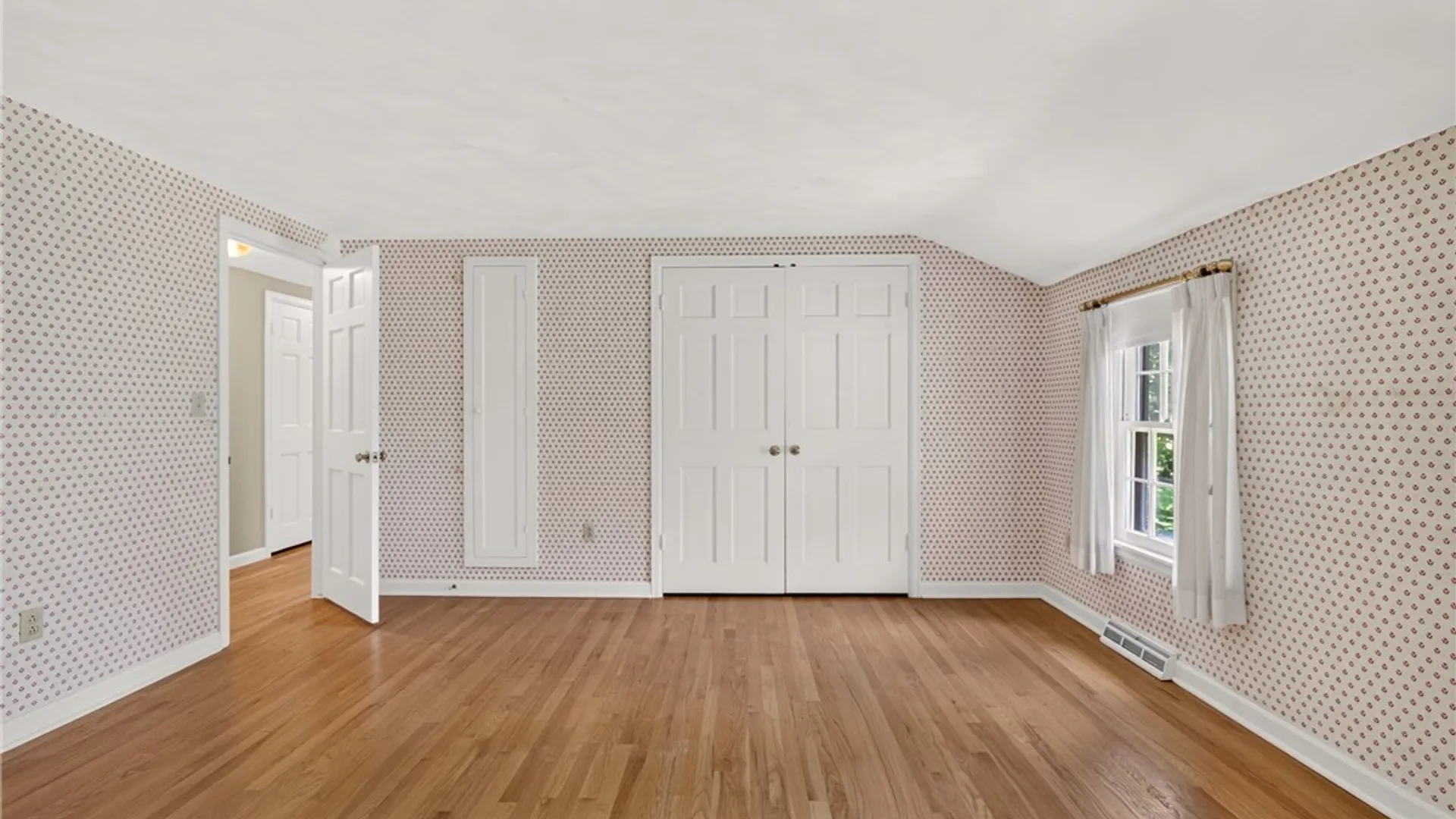 Property at 6981 Colonial Drive, DeWitt, NY 13066 29