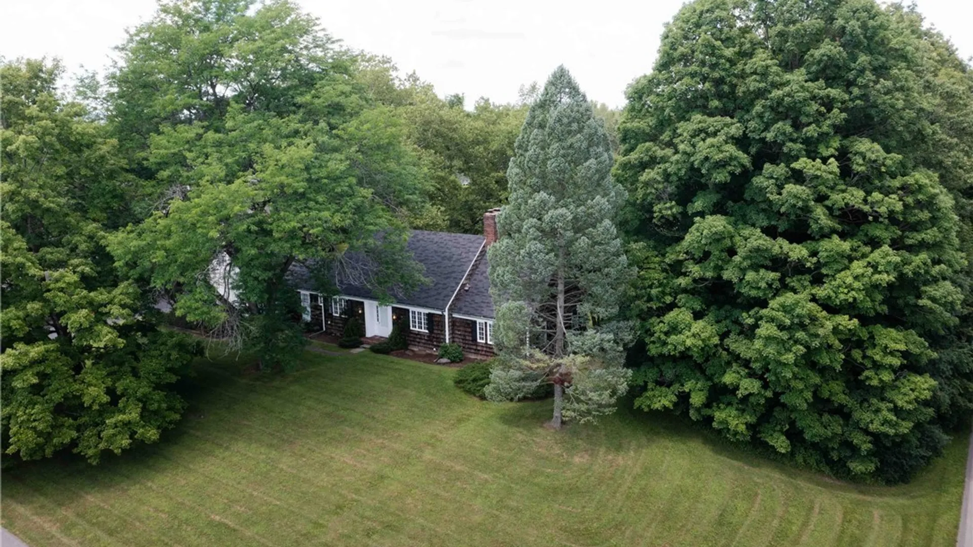 Property at 6981 Colonial Drive, DeWitt, NY 13066 39