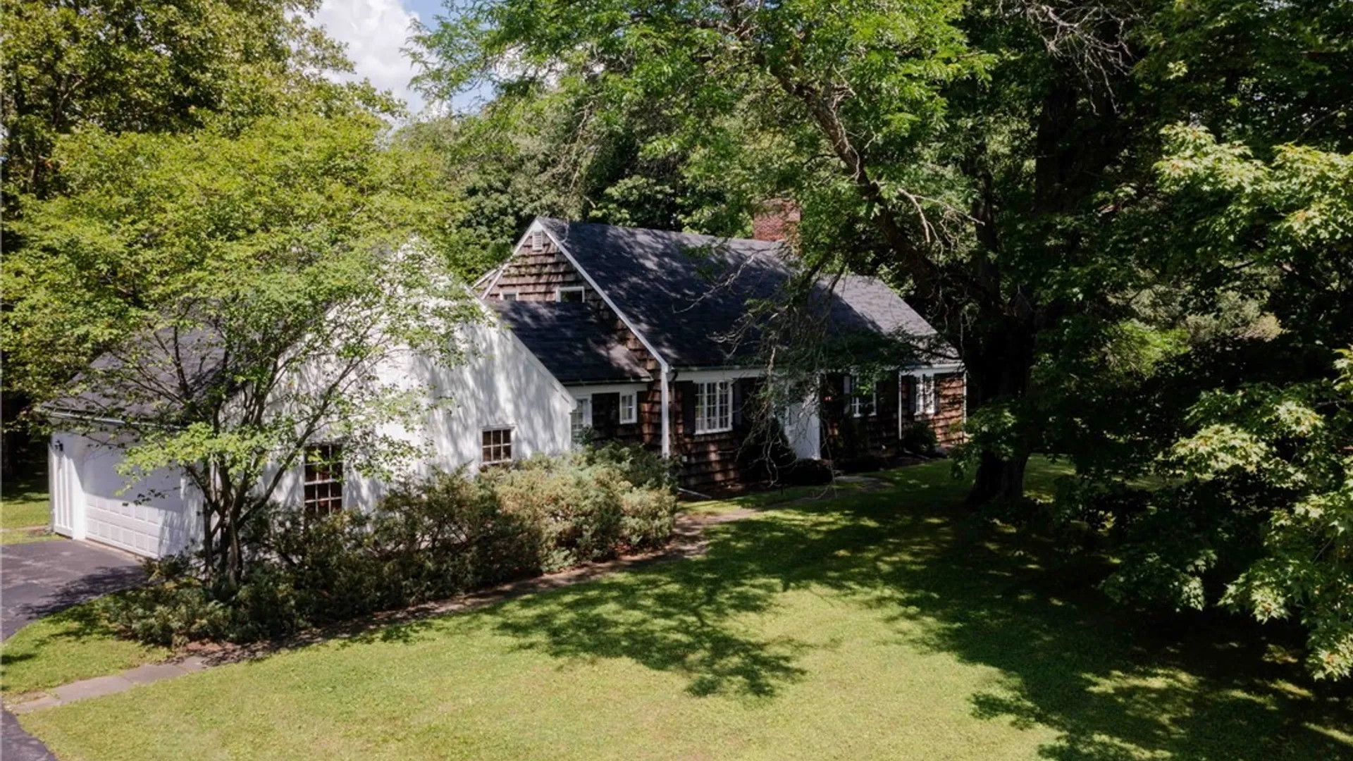 Property at 6981 Colonial Drive, DeWitt, NY 13066 37
