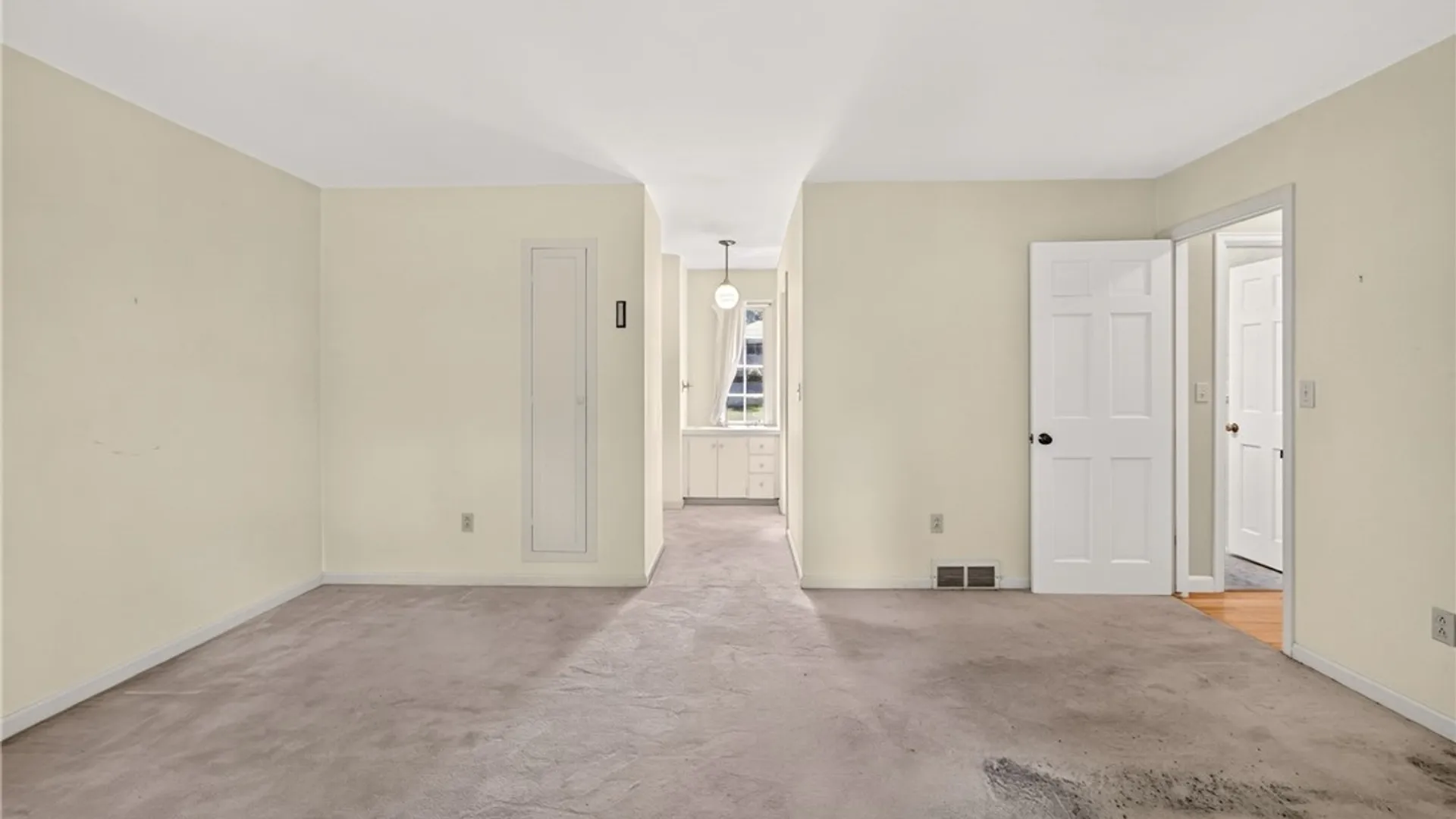 Property at 6981 Colonial Drive, DeWitt, NY 13066 18