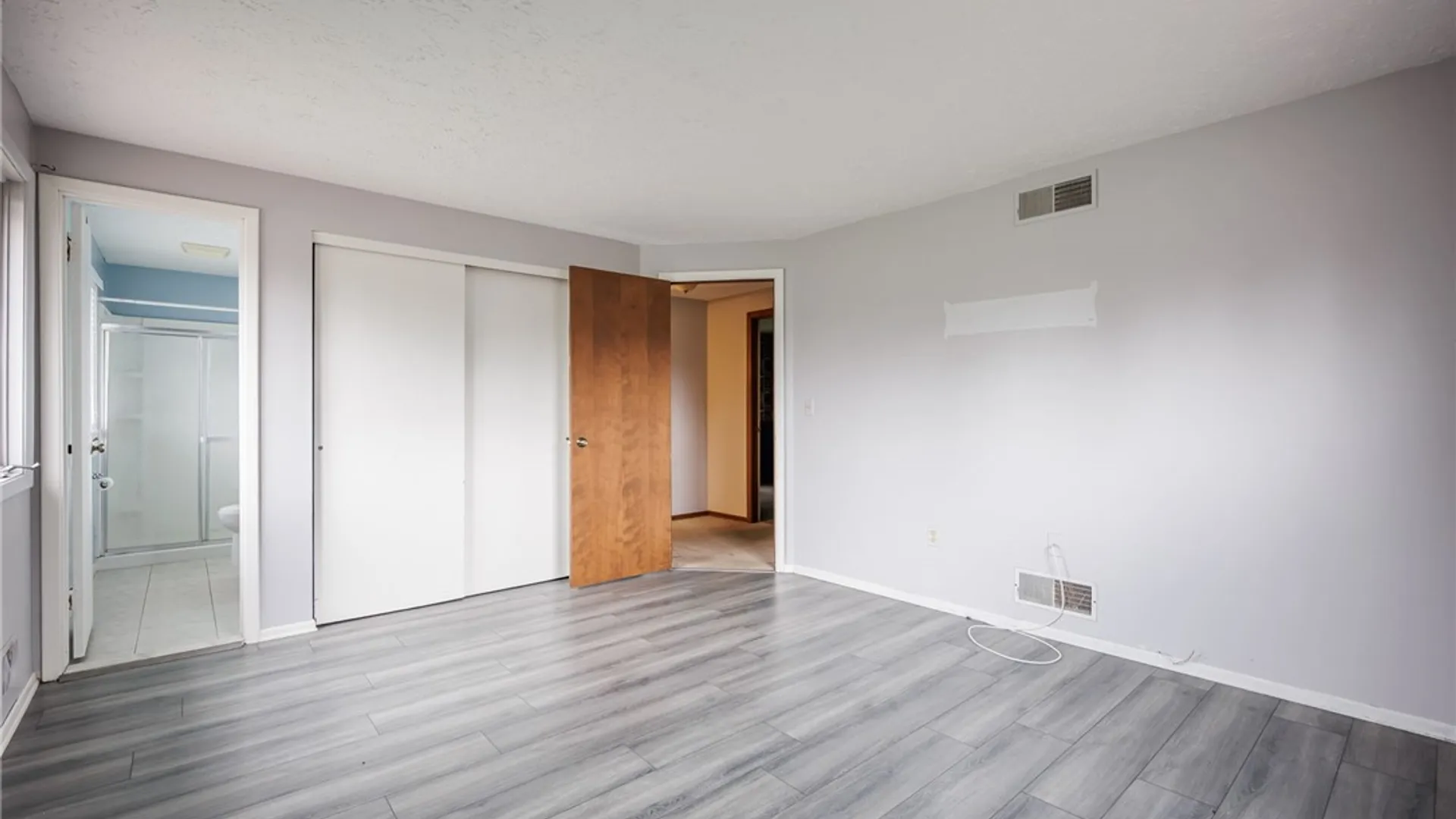 Property at 1010 Maiden Lane, Greece, NY 14615 24