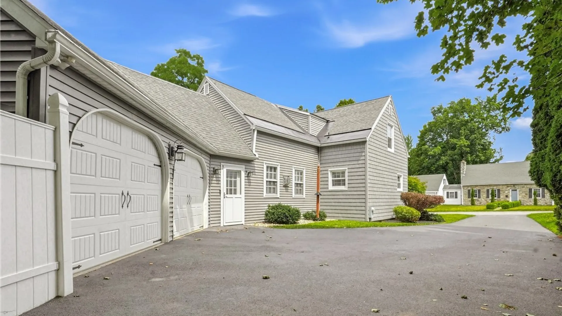 Property at 2 Allen Road, New Hartford, NY 13501 8