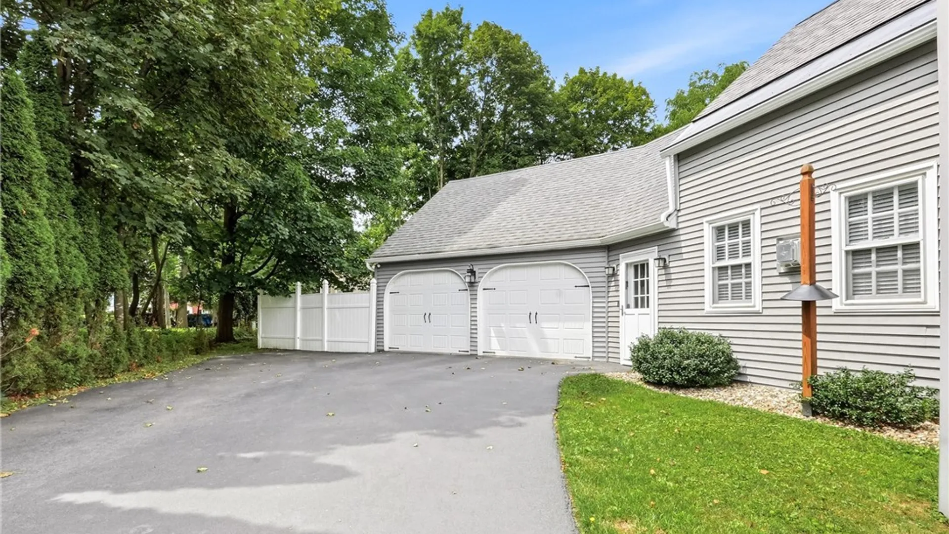 Property at 2 Allen Road, New Hartford, NY 13501 7