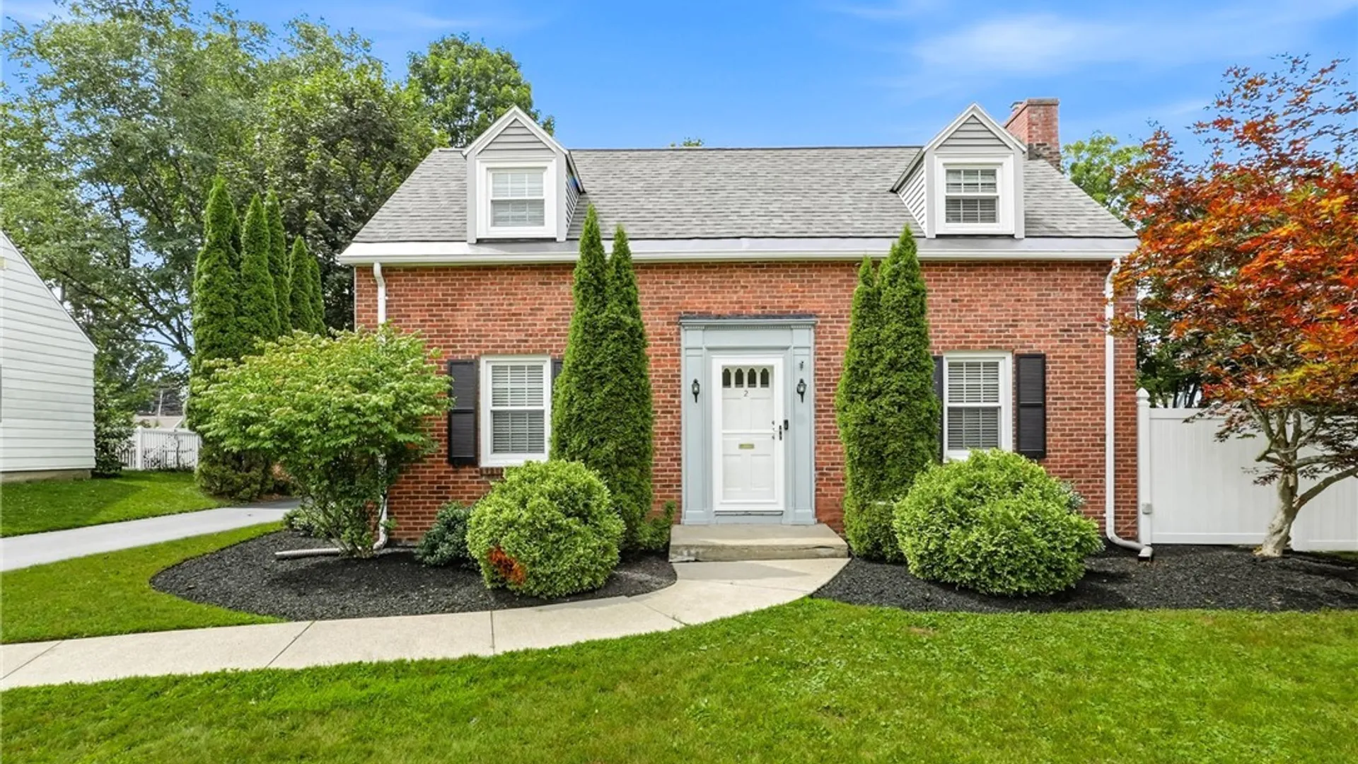 Property at 2 Allen Road, New Hartford, NY 13501 4