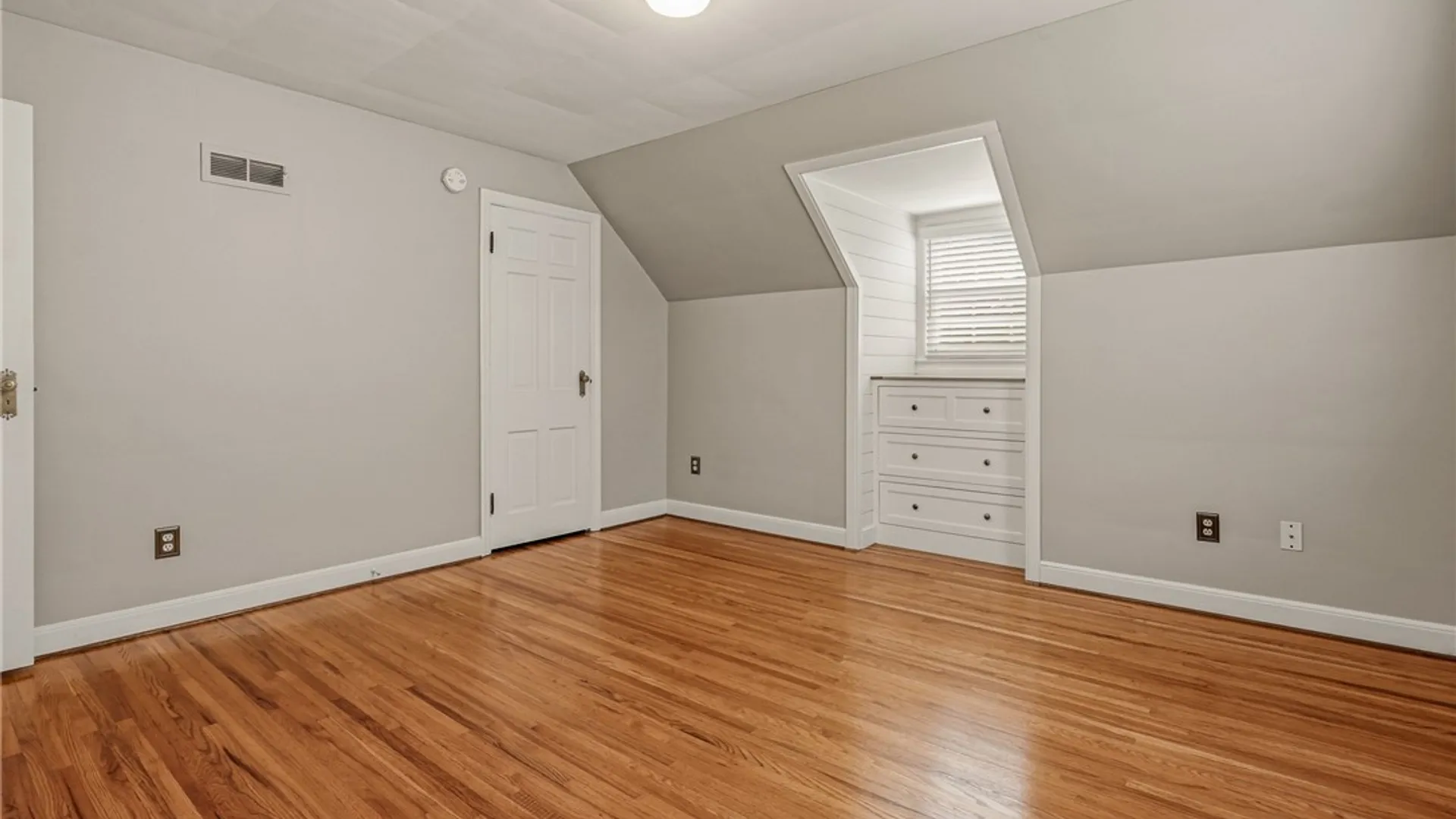 Property at 2 Allen Road, New Hartford, NY 13501 27