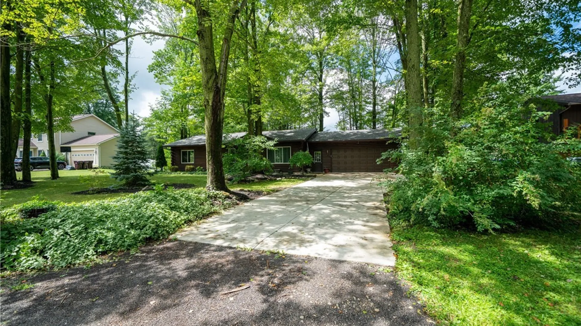 Property at 8376 Cobblestone Court, Eden, NY 14057 5