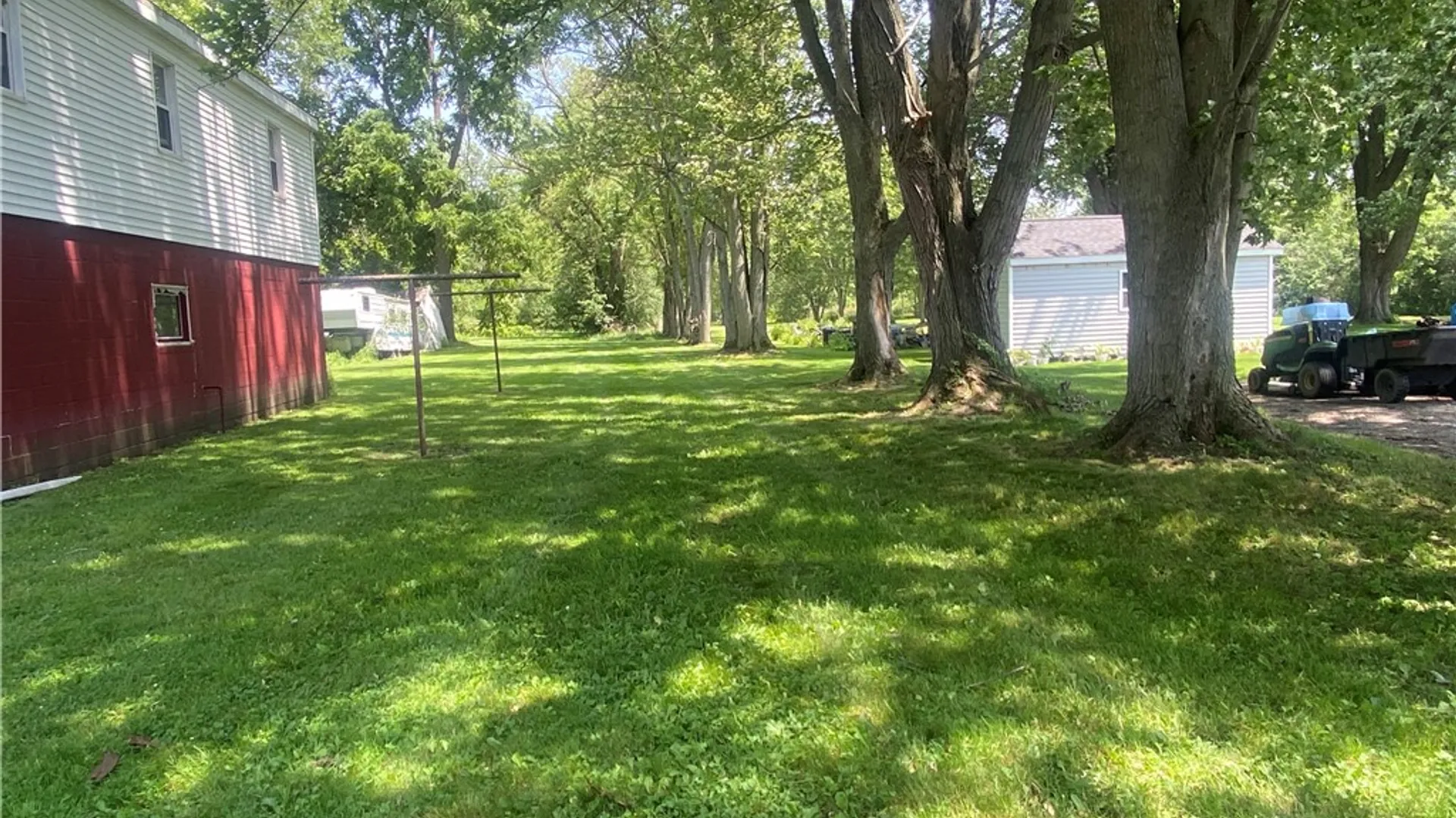 Property at 6875 Nash Road, Wheatfield, NY 14120 3