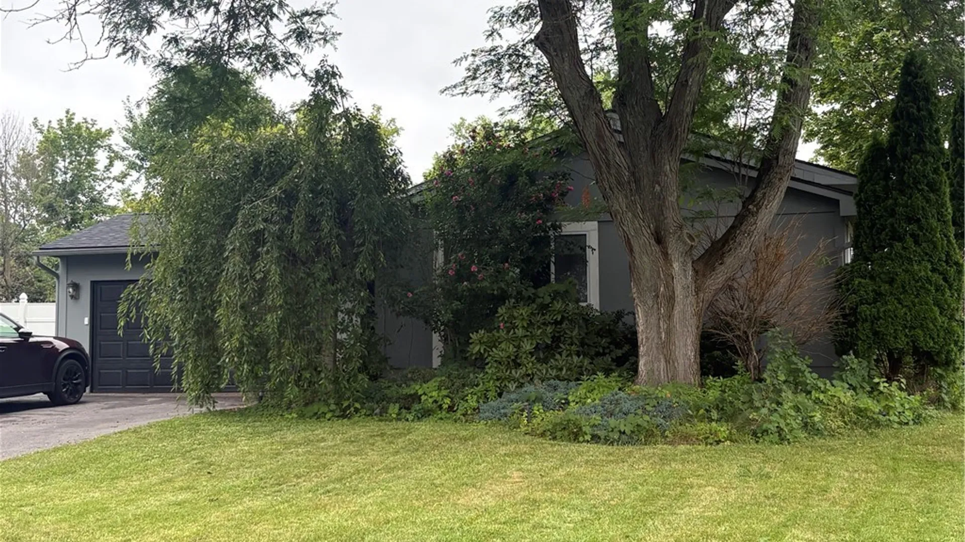 Property at 4040 Winterpark Drive, Clay, NY 13090 8