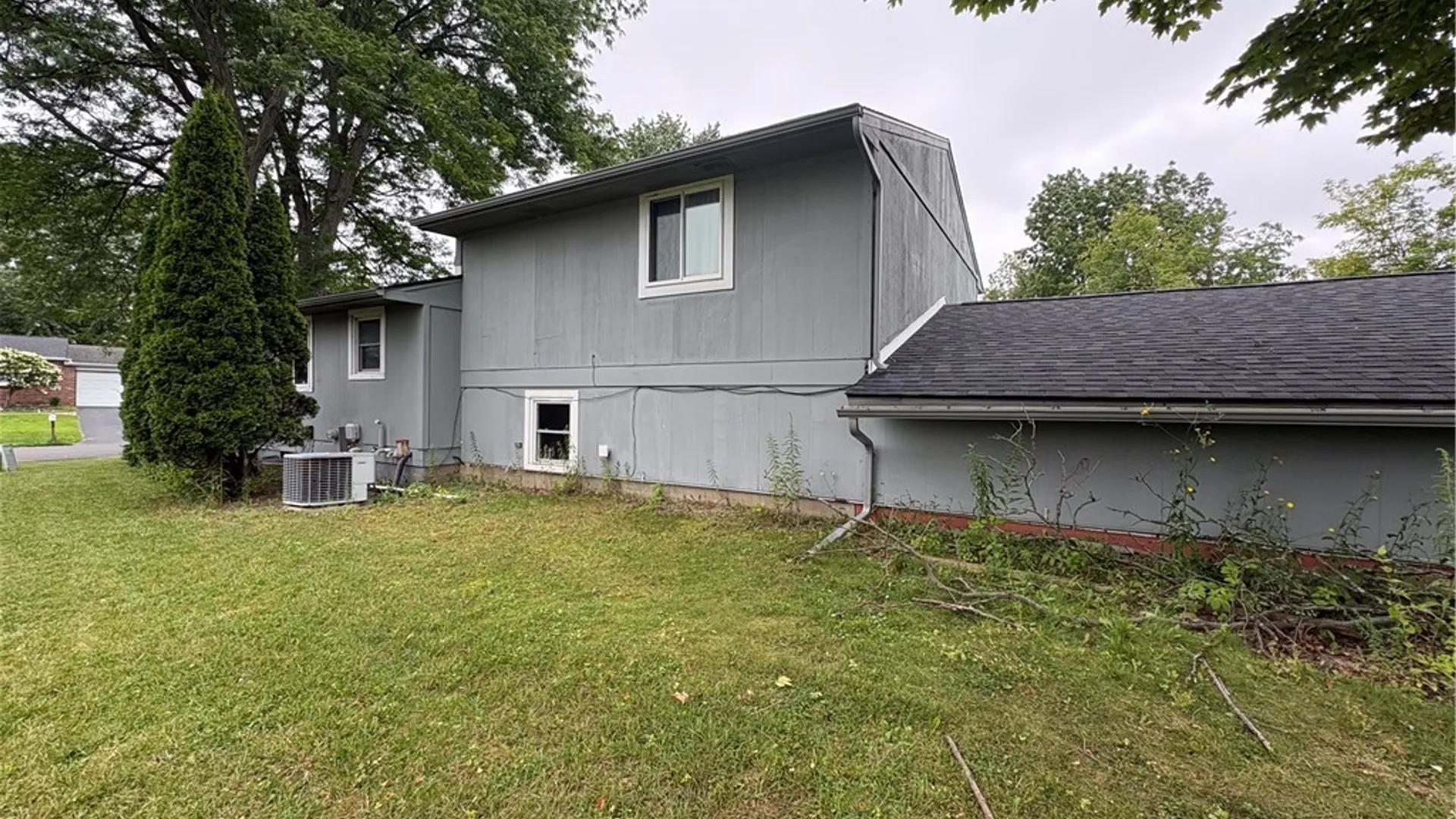 Property at 4040 Winterpark Drive, Clay, NY 13090 17