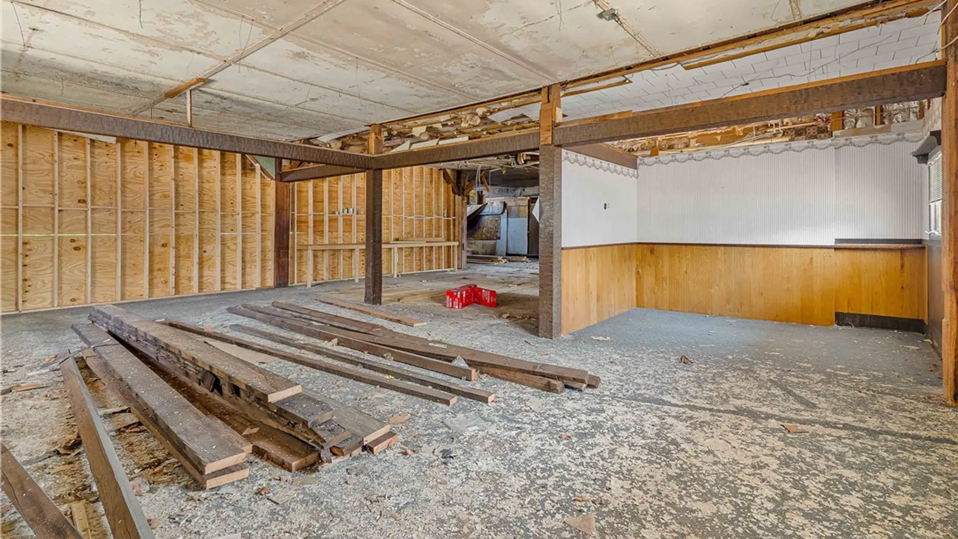 Property at 7587 Main Street, Almond, NY 14804 10