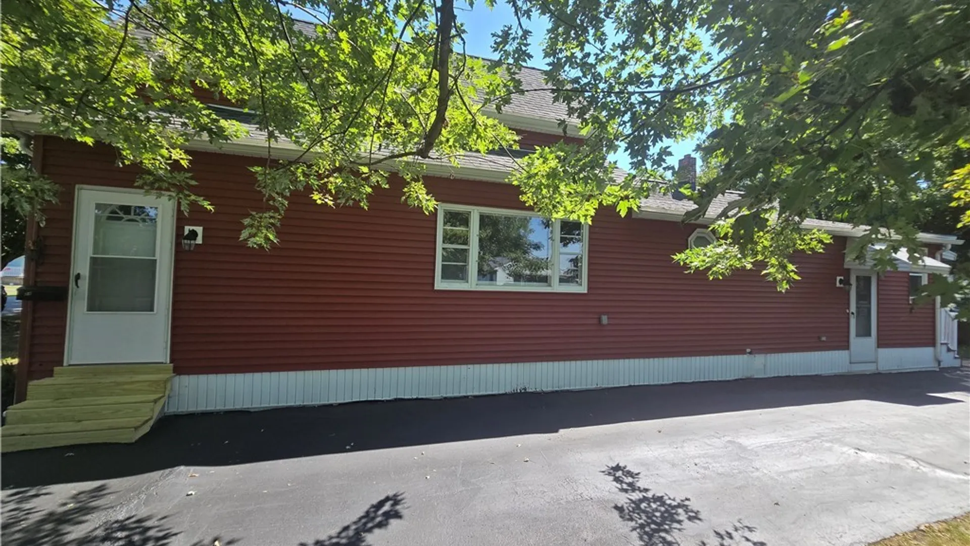 Property at 224 Medina St Street, Cheektowaga, NY 14206 3