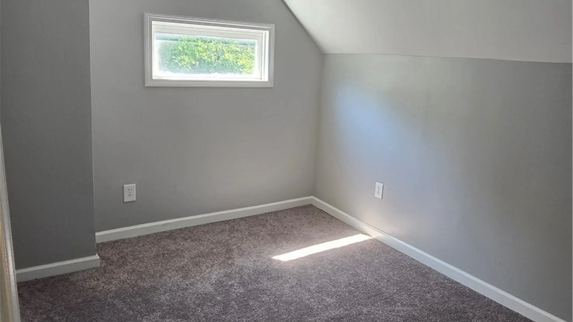 Property at 224 Medina St Street, Cheektowaga, NY 14206 29