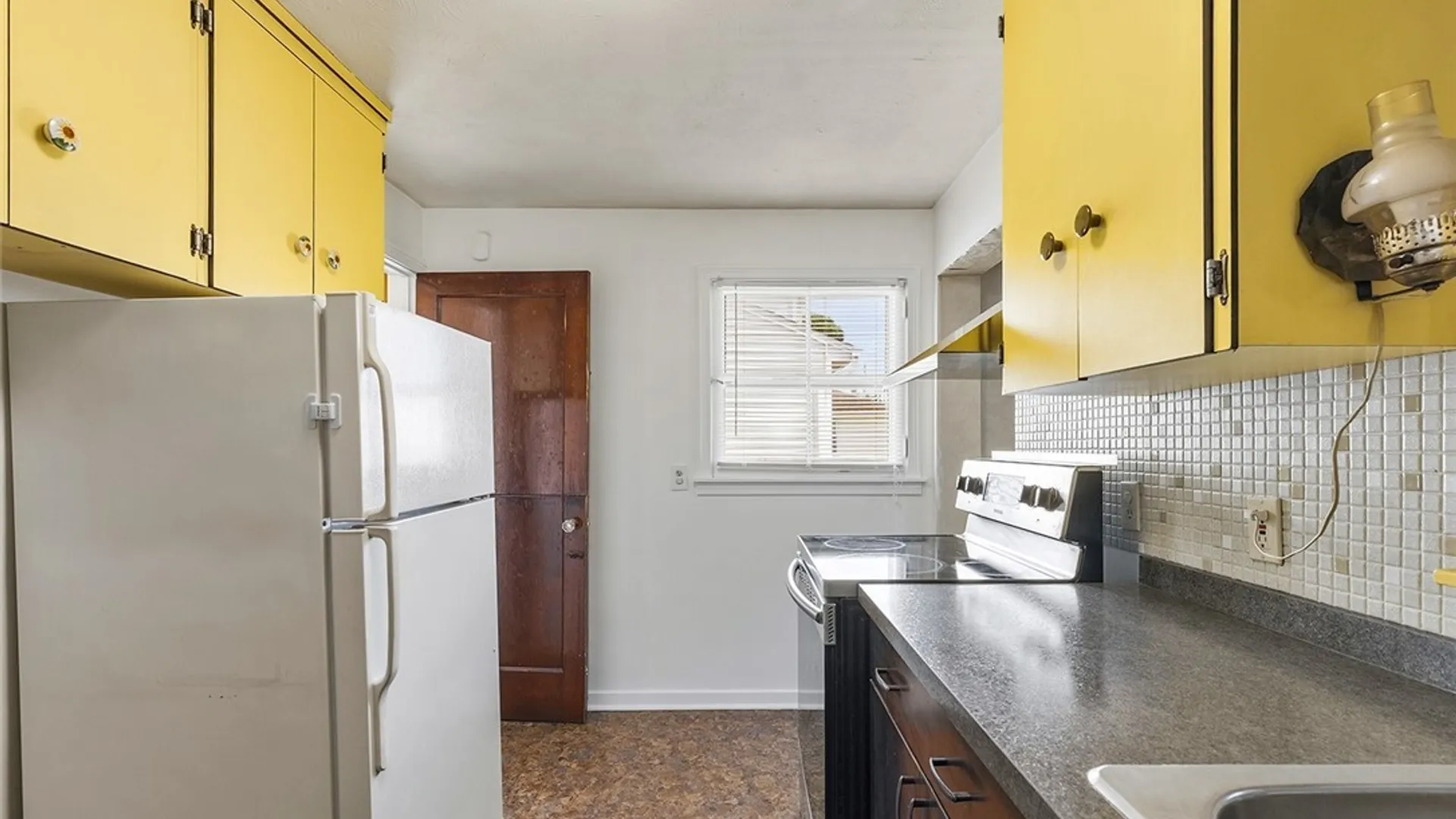 Property at 194 Hoover Avenue, Tonawanda, NY 14217 8