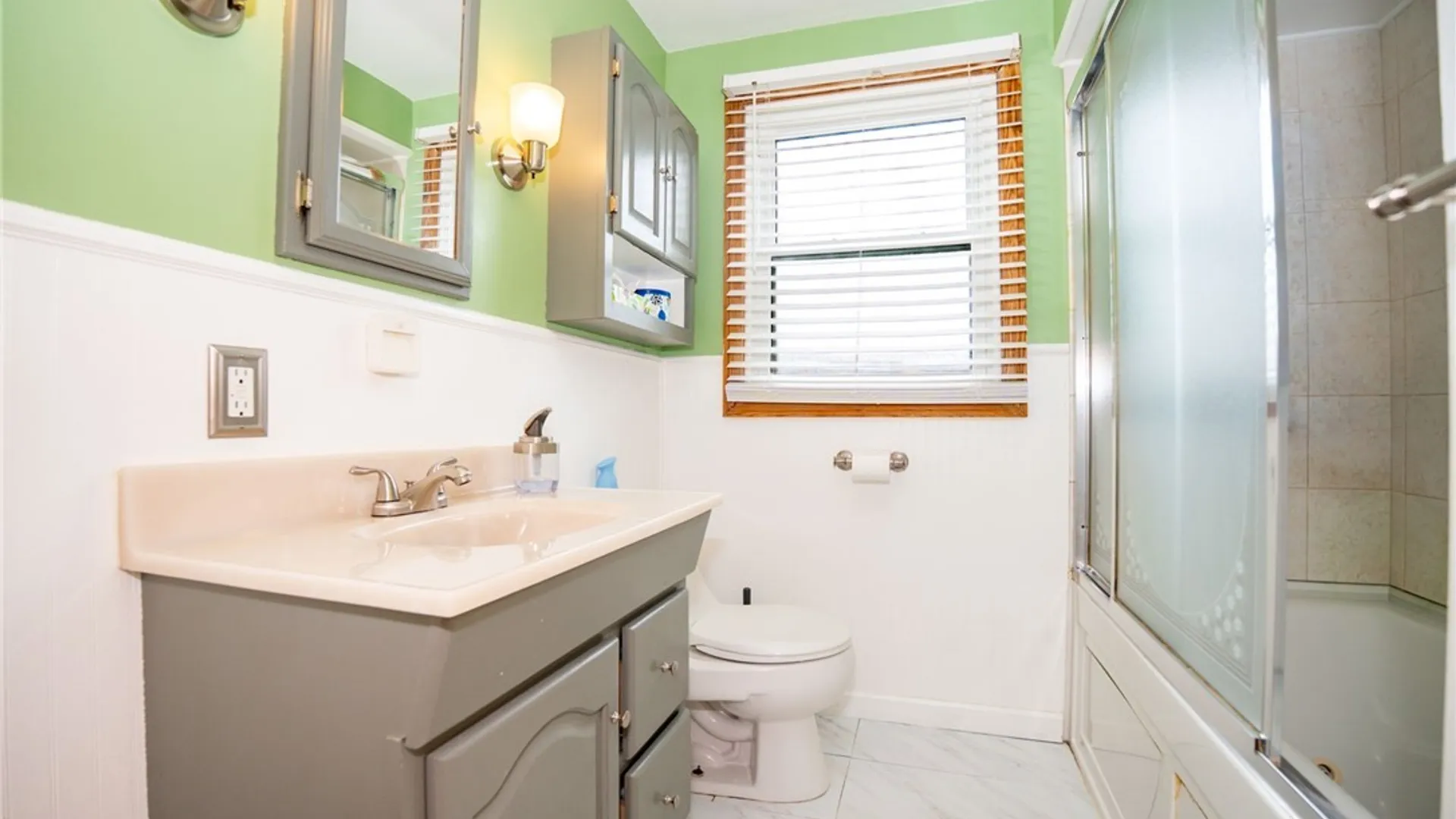 Property at 130 Calvin Court, Tonawanda, NY 14150 17