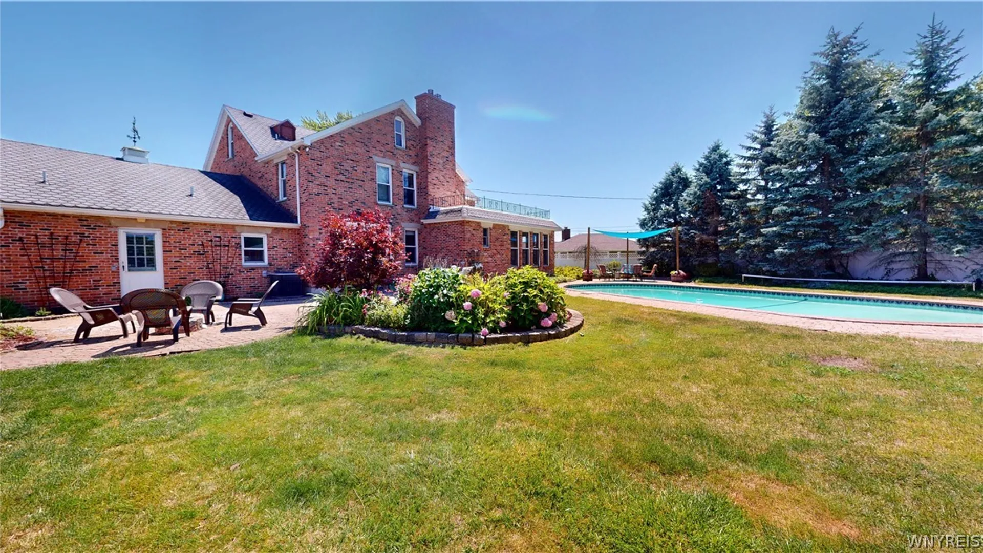Property at 1370 E River Road, Grand Island, NY 14072 4