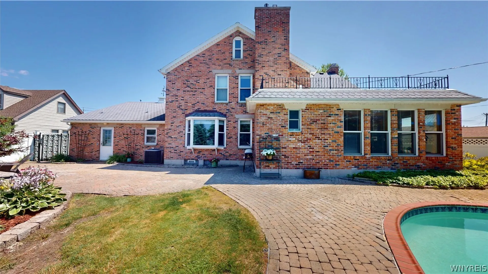 Property at 1370 E River Road, Grand Island, NY 14072 5