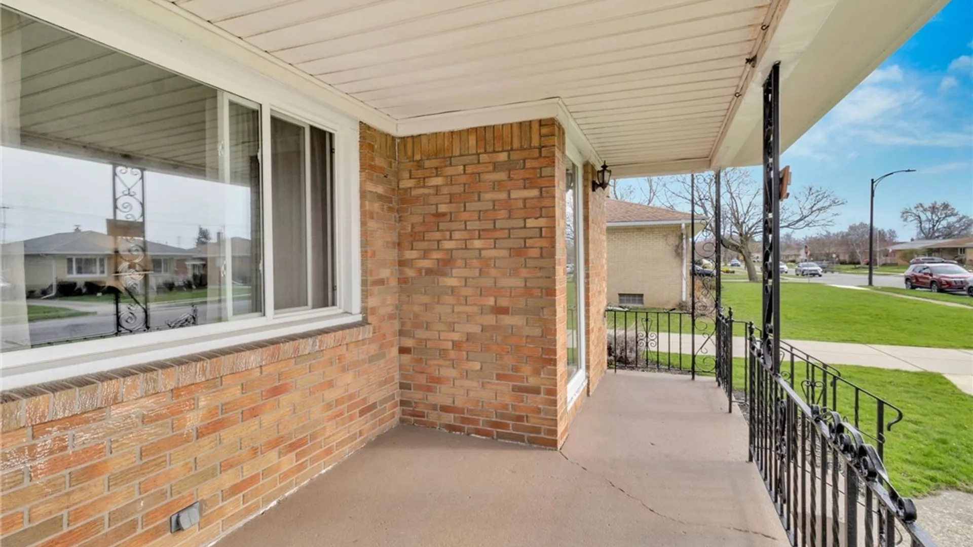 Property at 55 Ceil Drive, Cheektowaga, NY 14227 3