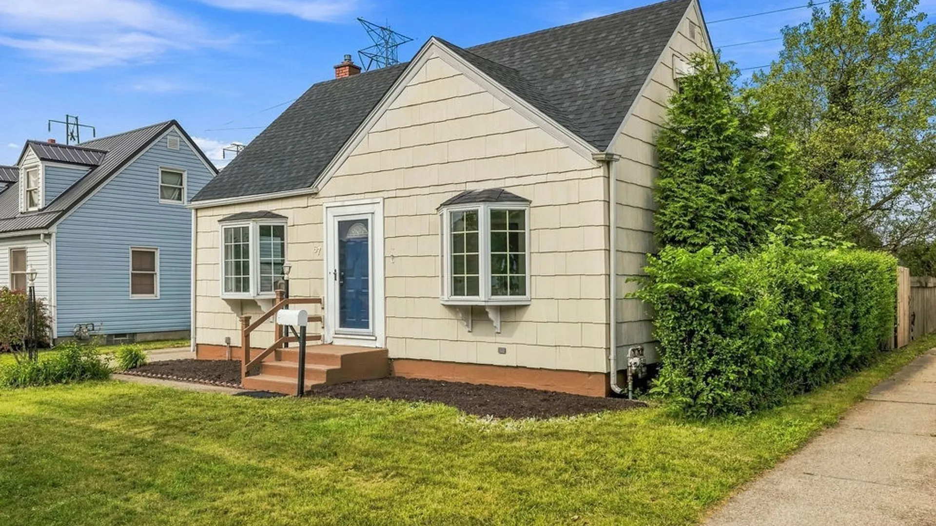 Property at 67 Elaine Court, Cheektowaga, NY 14225 3