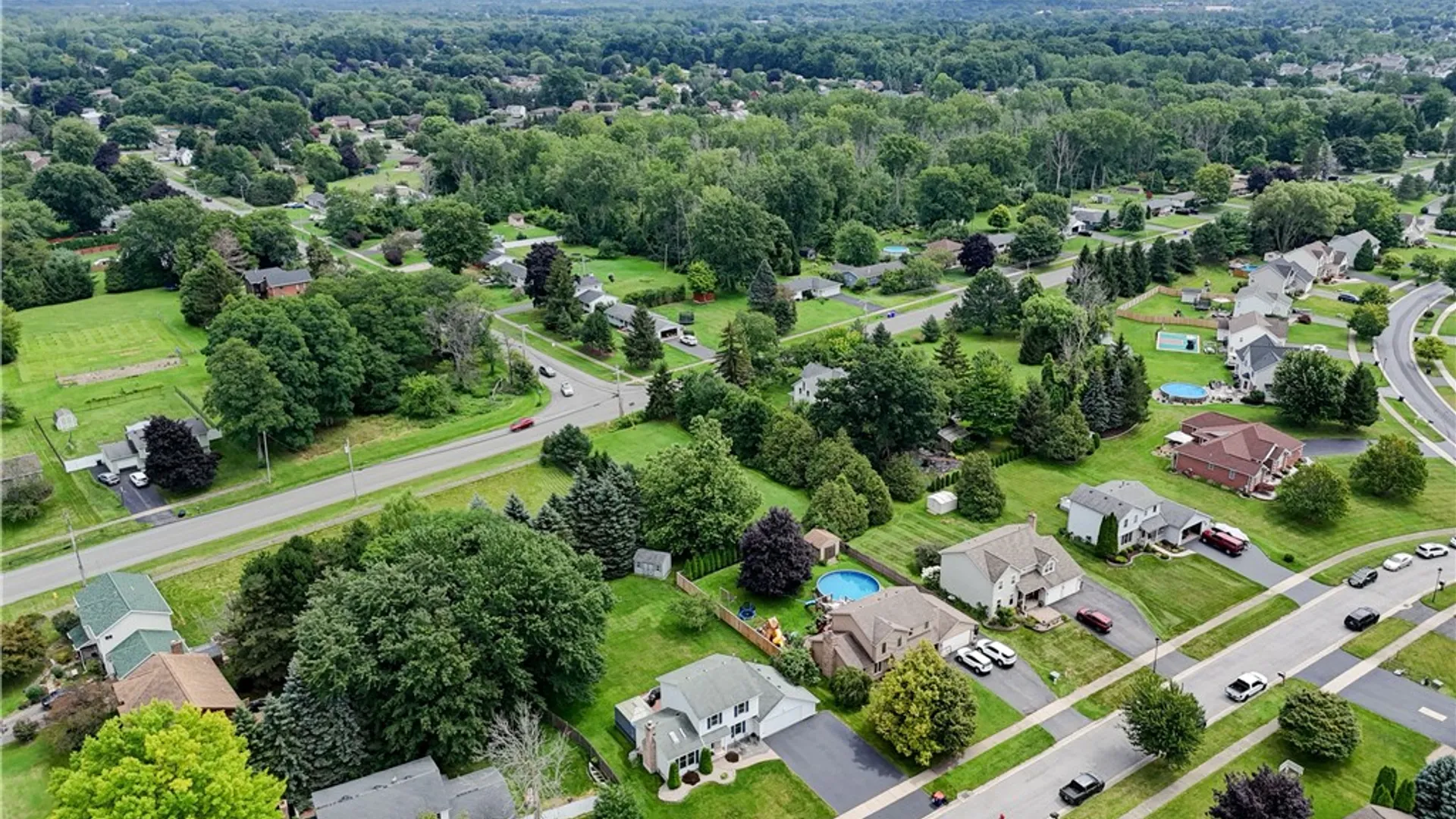 Property at 213 Talon Run, Greece, NY 14612 43