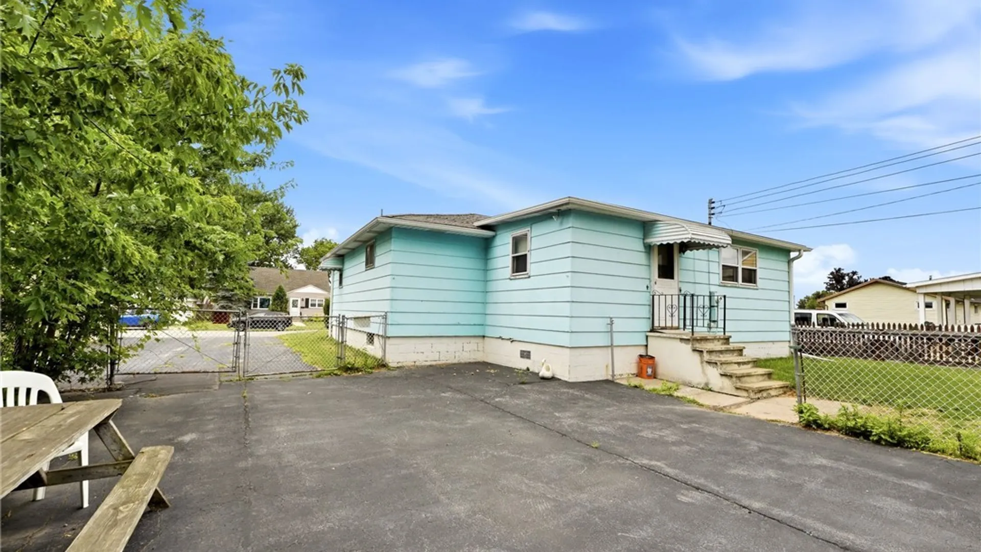 Property at 203 Bissell Avenue, Cheektowaga, NY 14043 40