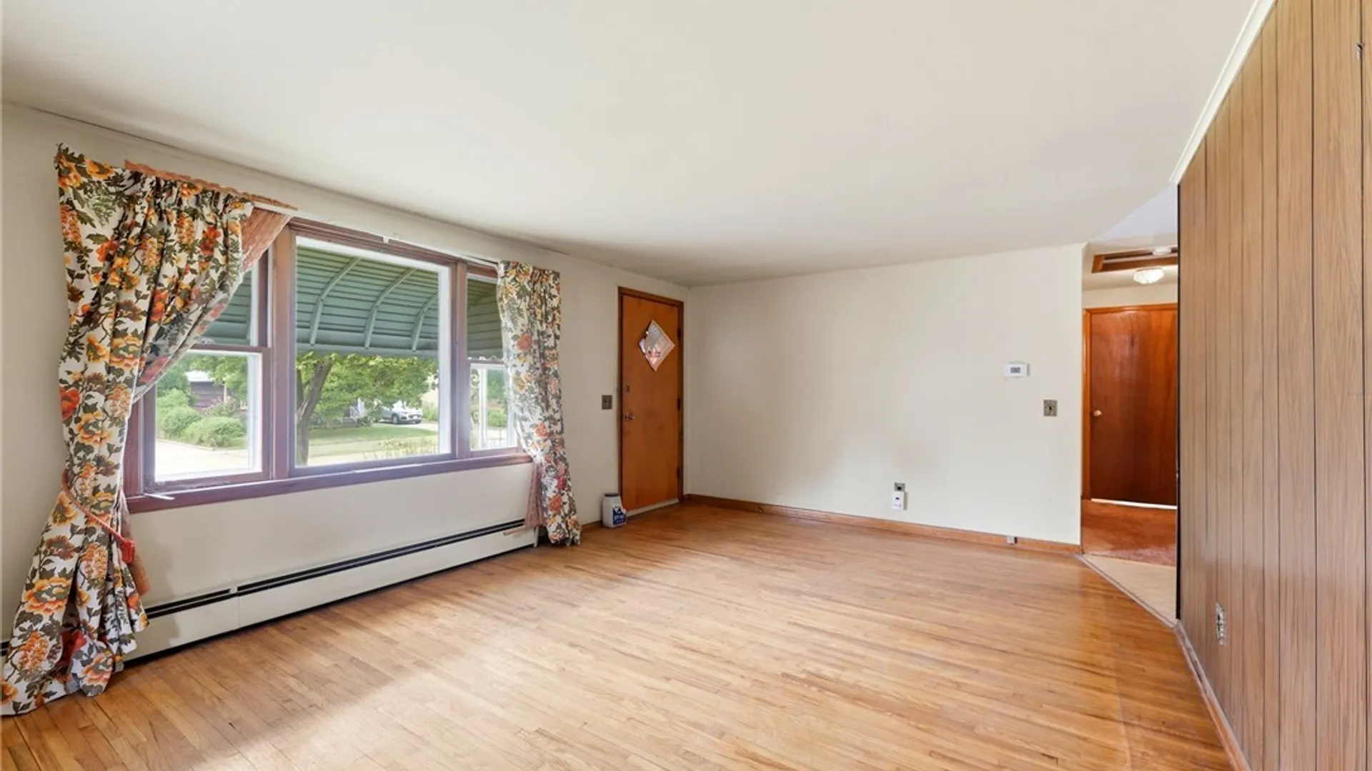 Property at 203 Bissell Avenue, Cheektowaga, NY 14043 5