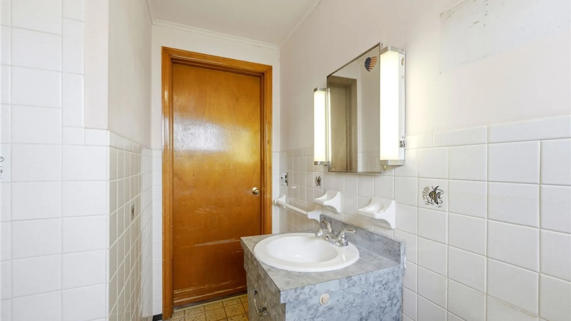 Property at 203 Bissell Avenue, Cheektowaga, NY 14043 28