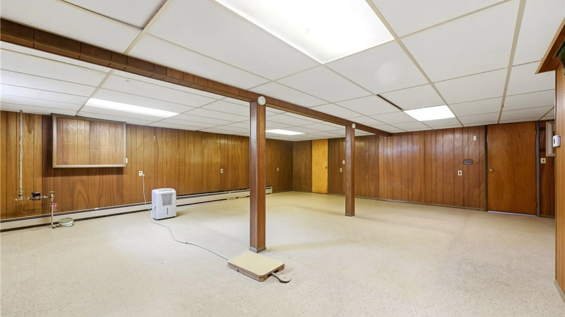 Property at 203 Bissell Avenue, Cheektowaga, NY 14043 33