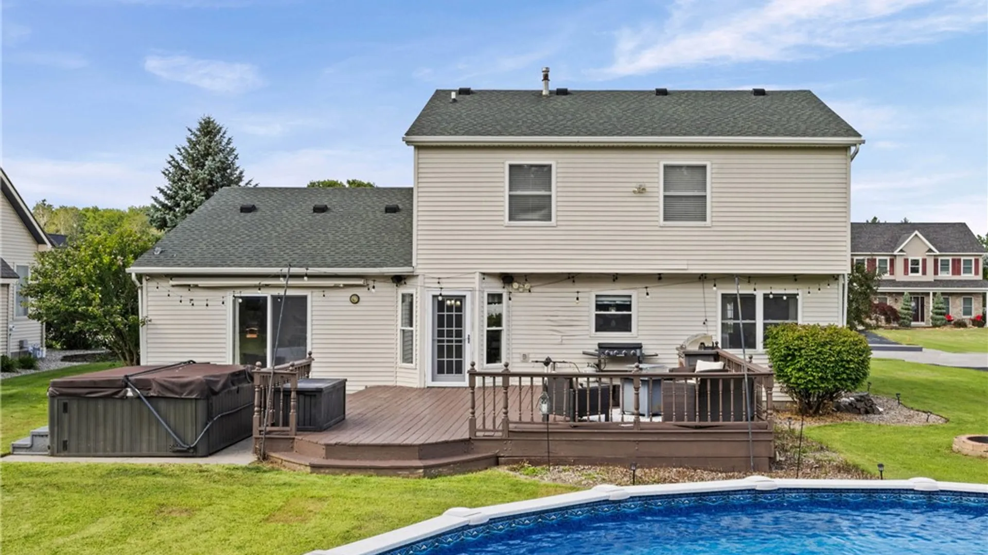 Property at 268 Jonquil Lane, Greece, NY 14612 43
