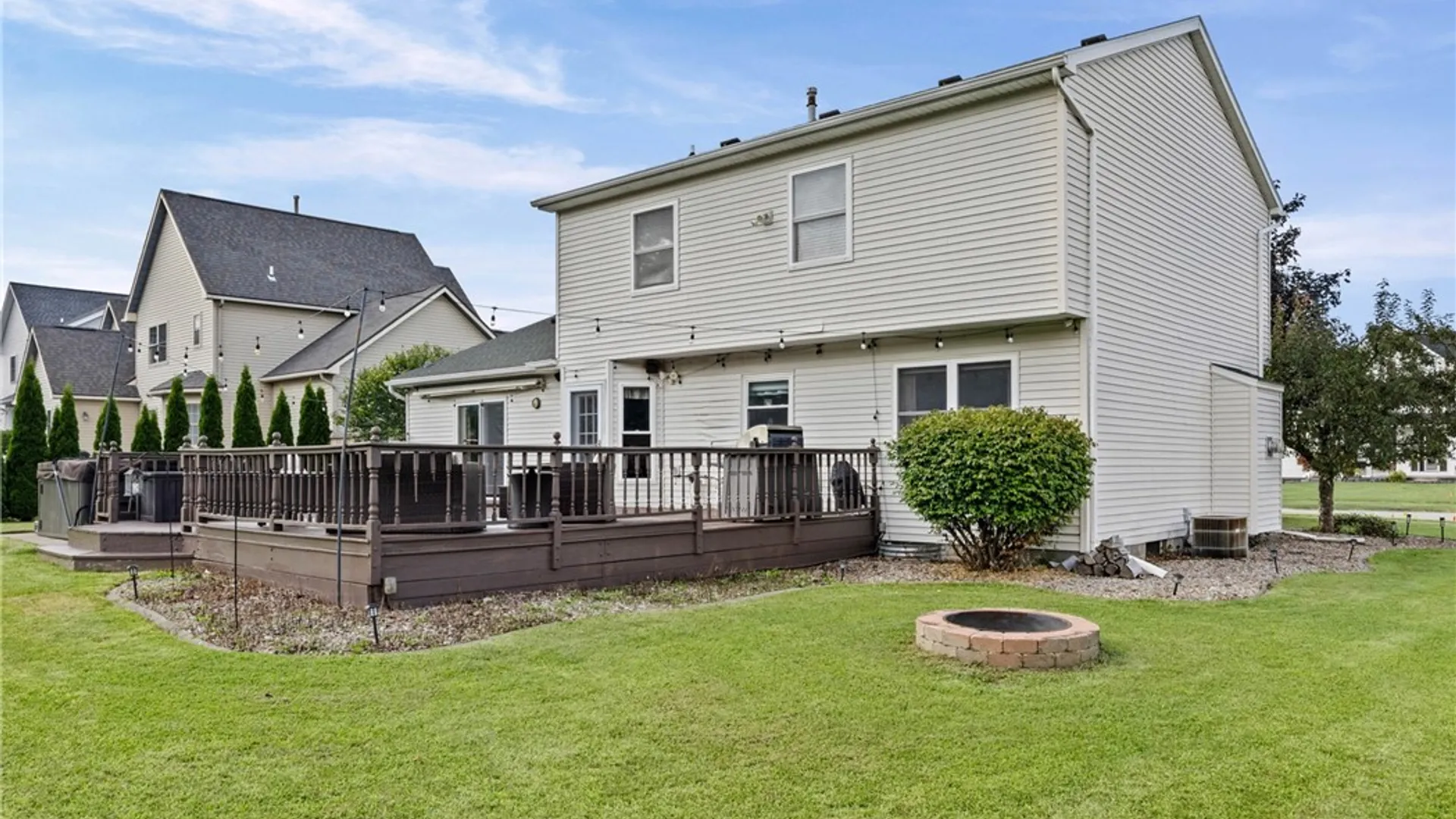 Property at 268 Jonquil Lane, Greece, NY 14612 44