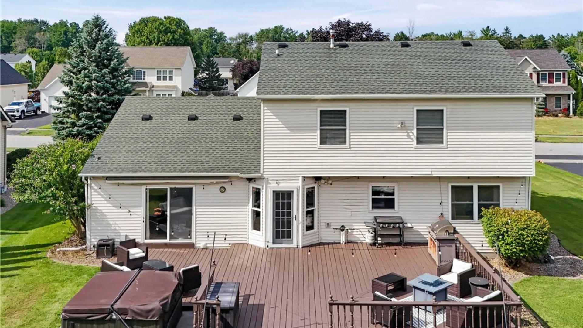 Property at 268 Jonquil Lane, Greece, NY 14612 45