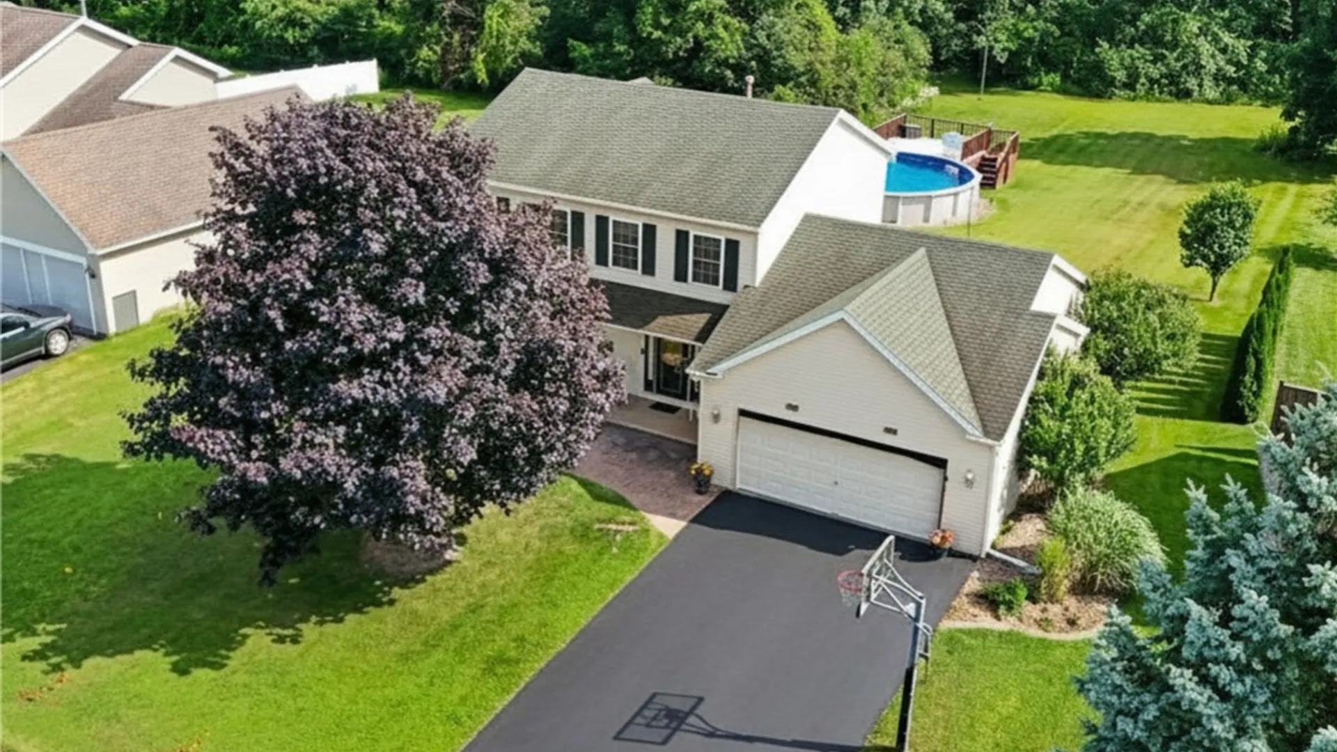 Property at 268 Jonquil Lane, Greece, NY 14612 46