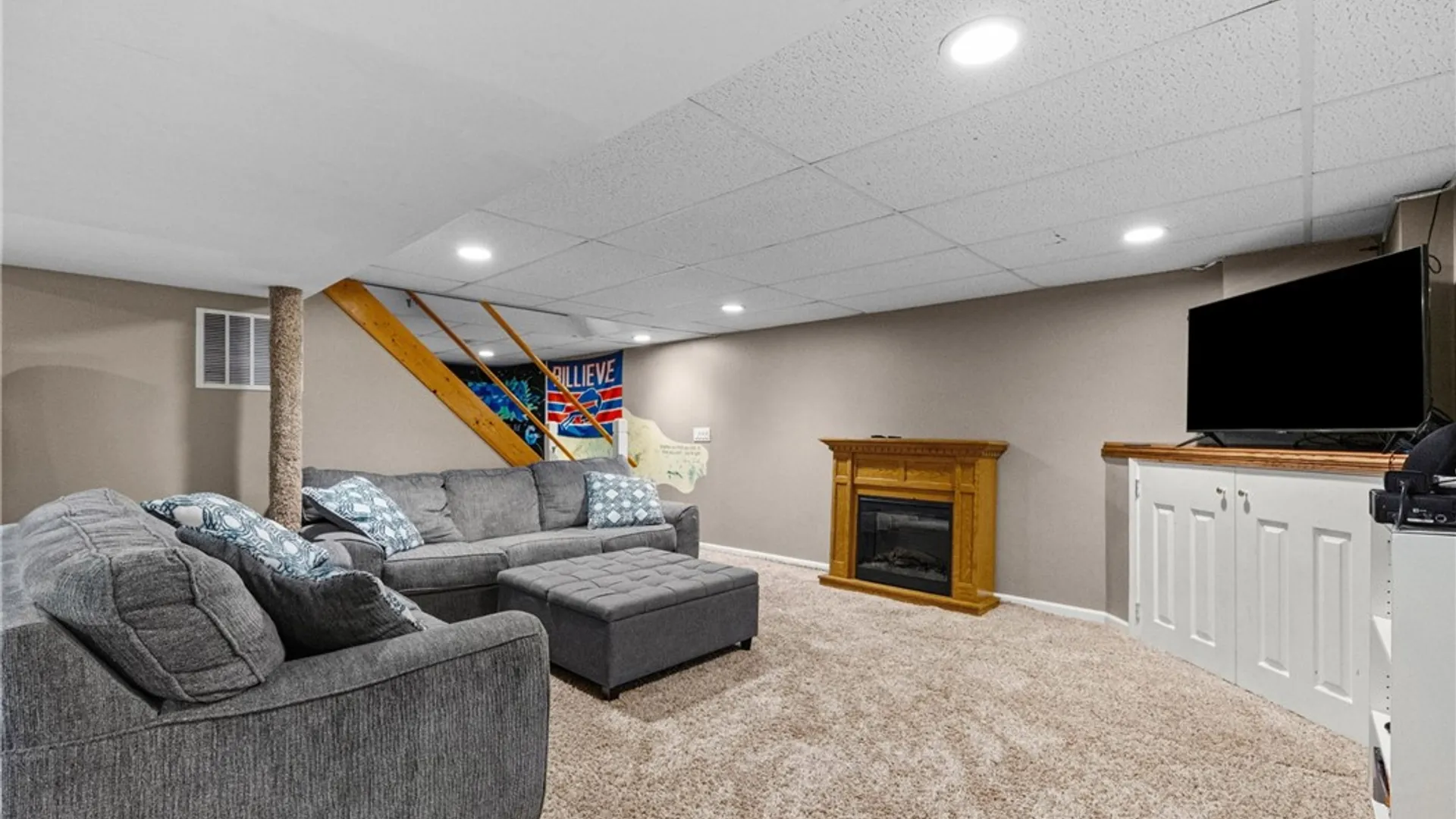 Property at 268 Jonquil Lane, Greece, NY 14612 32