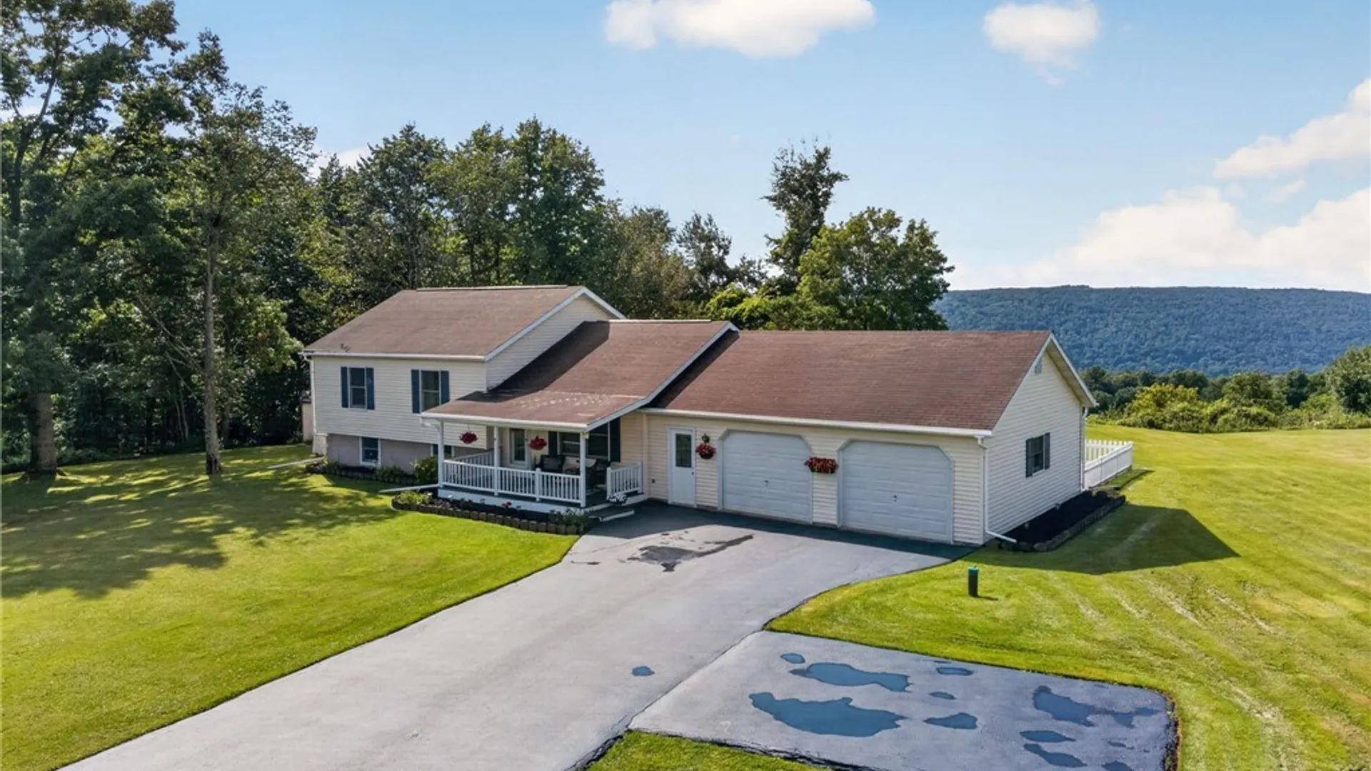 Property at 1323 Bell View Heights, Locke, NY 13092 3