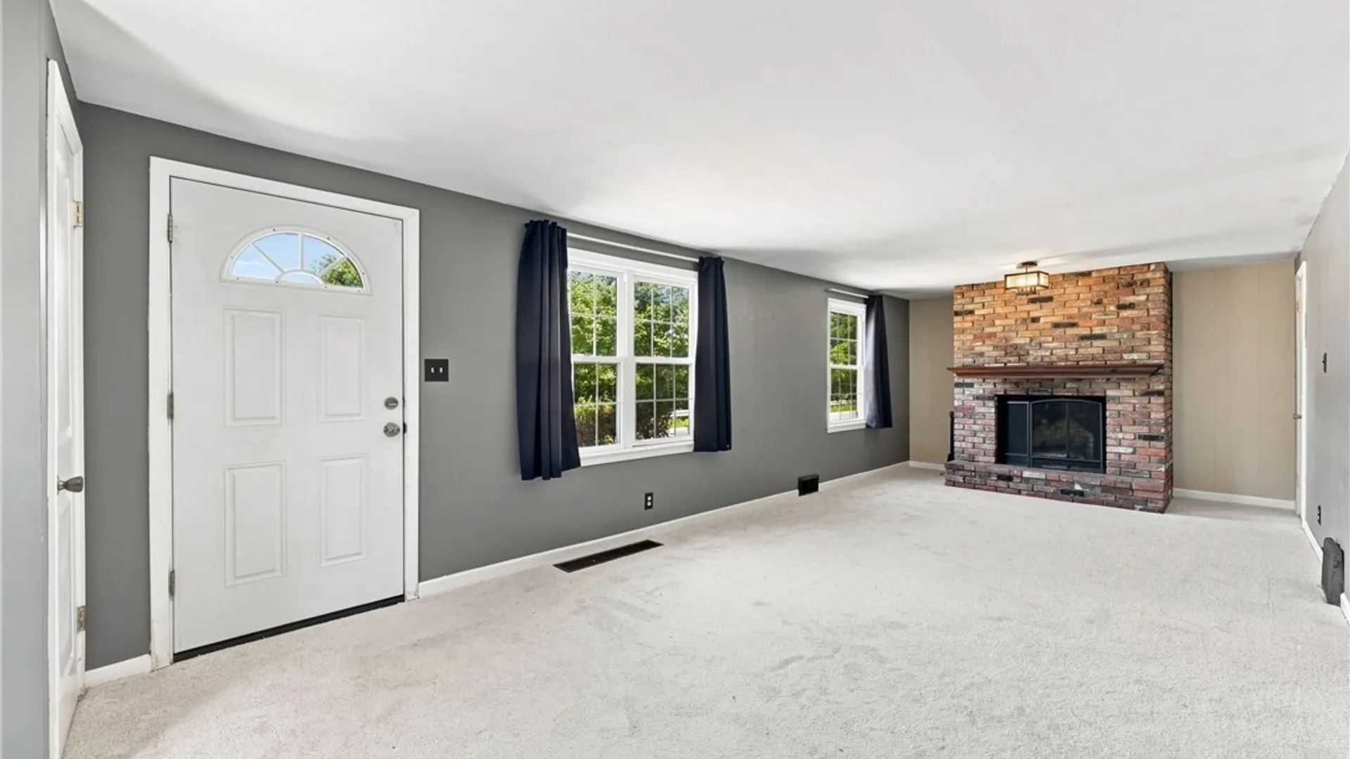 Property at 209 S Legion Drive, Buffalo, NY 14220 6