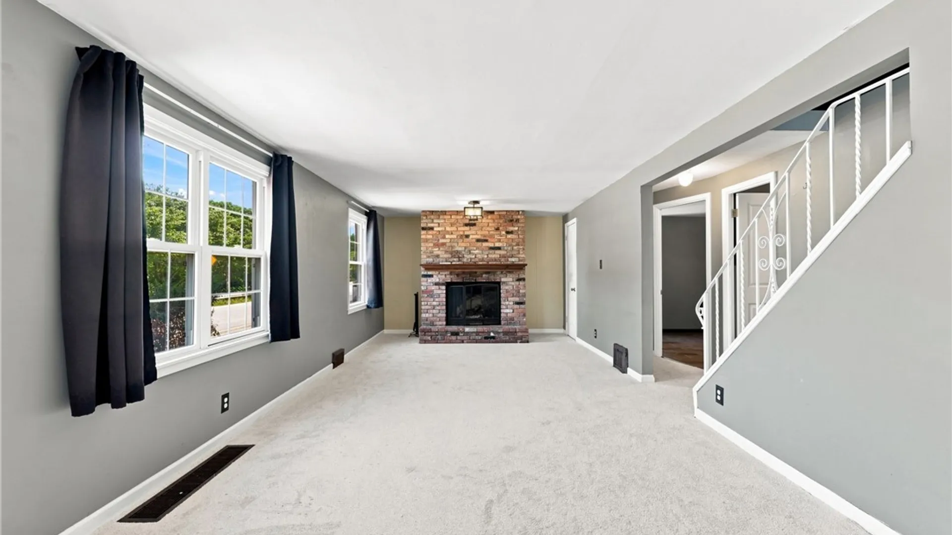Property at 209 S Legion Drive, Buffalo, NY 14220 5