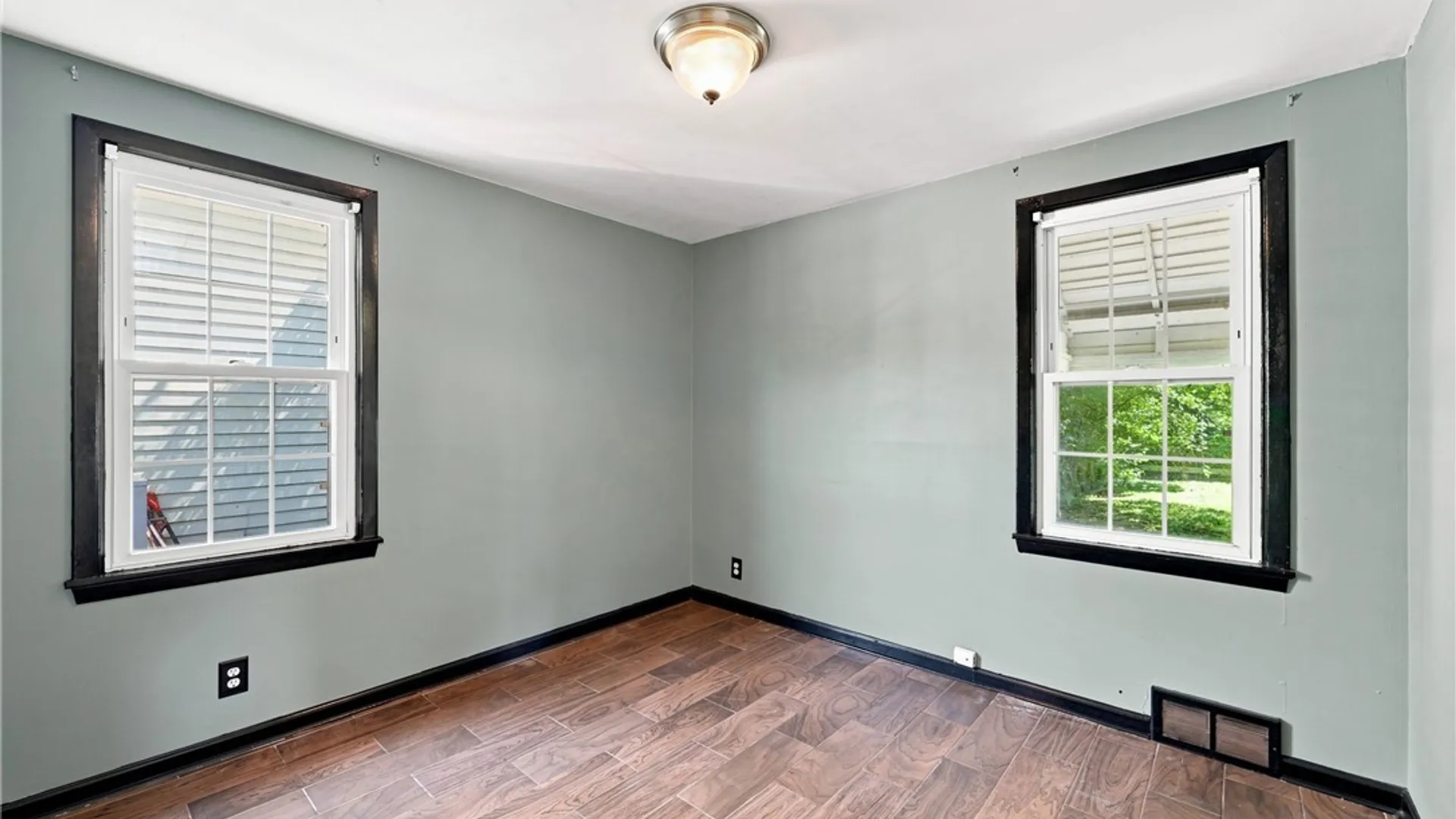Property at 209 S Legion Drive, Buffalo, NY 14220 18